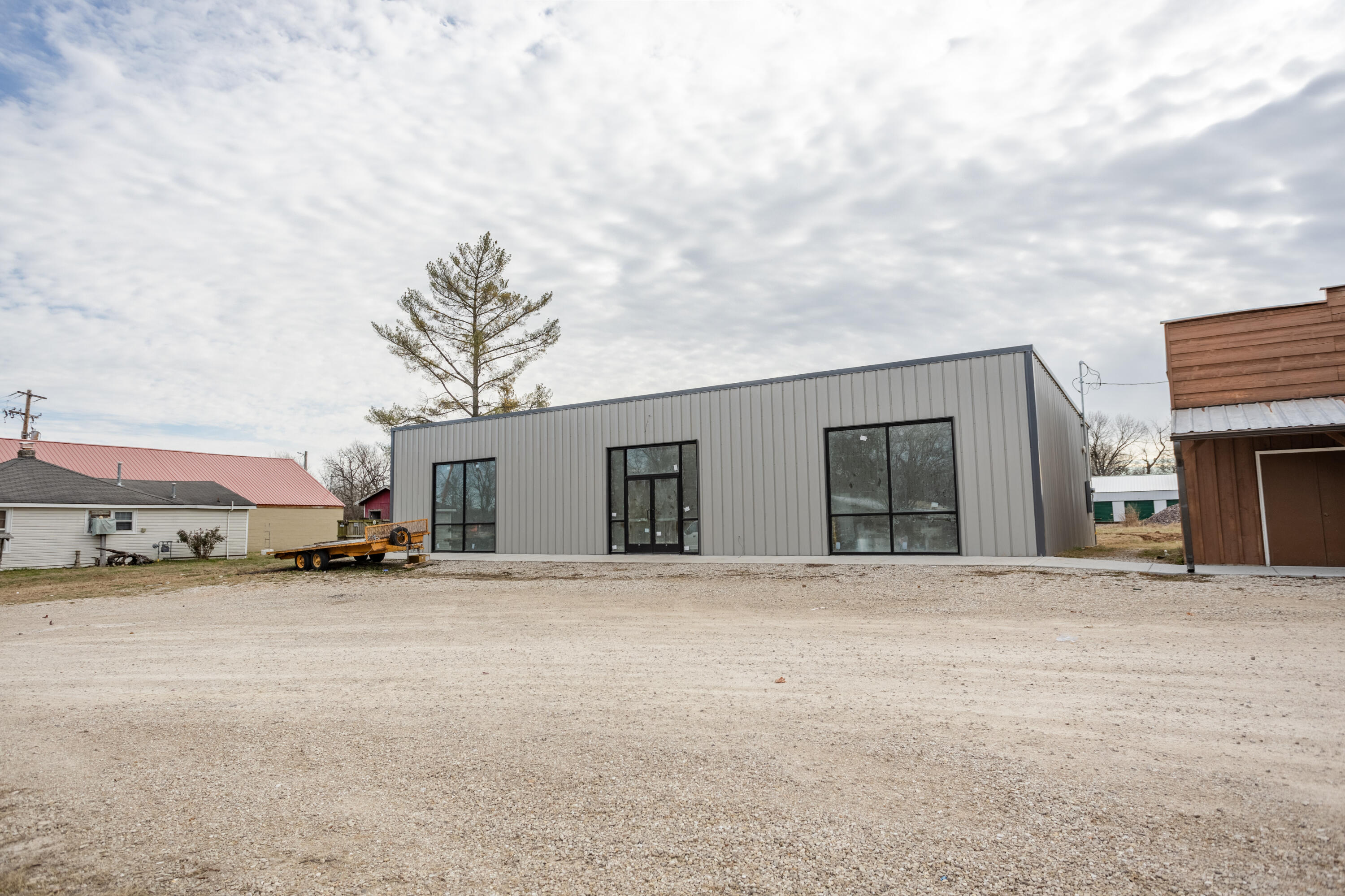 326 W Main Street — photo
