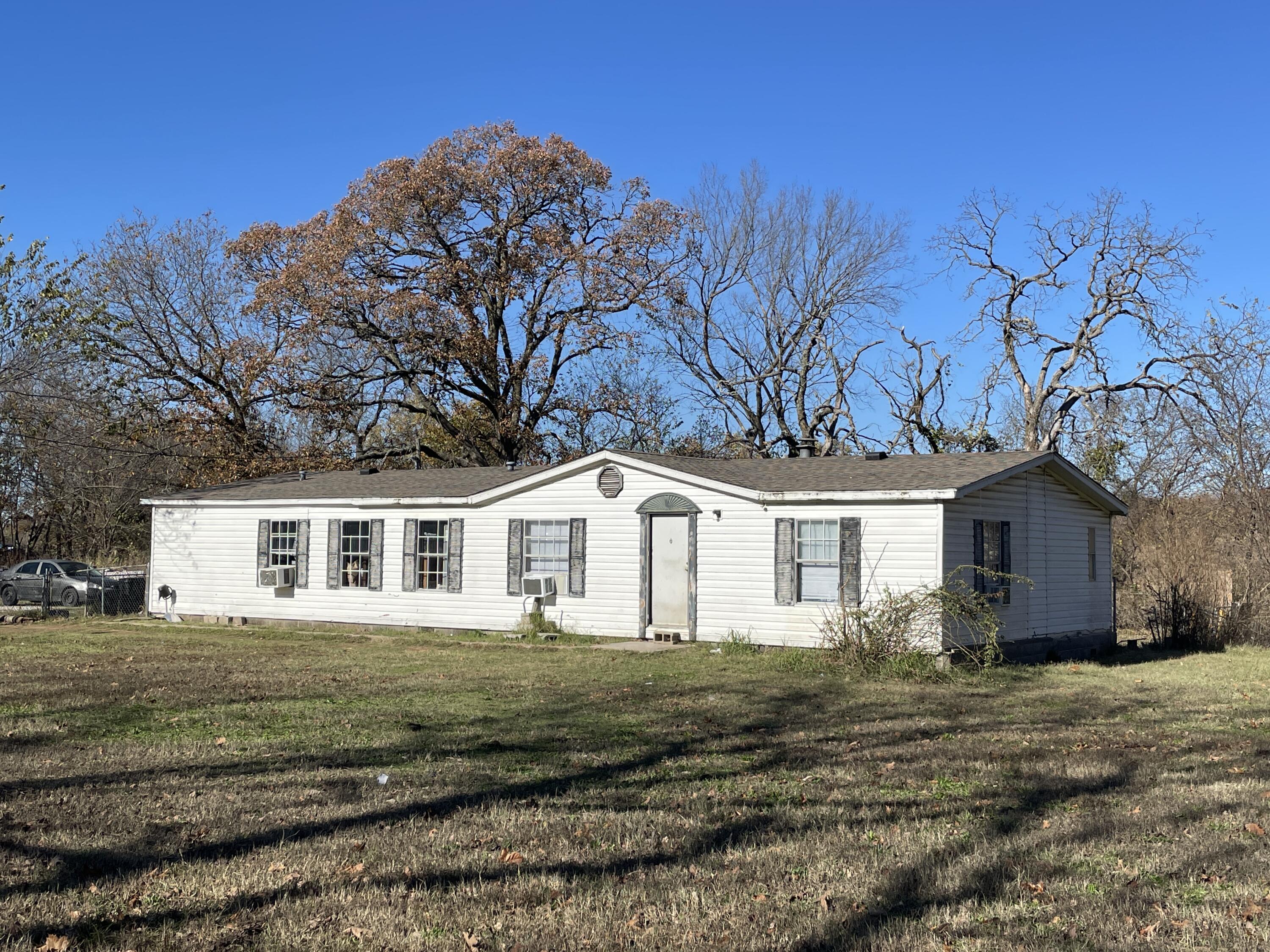 1809, 1811 & 1813 East Front Street — photo
