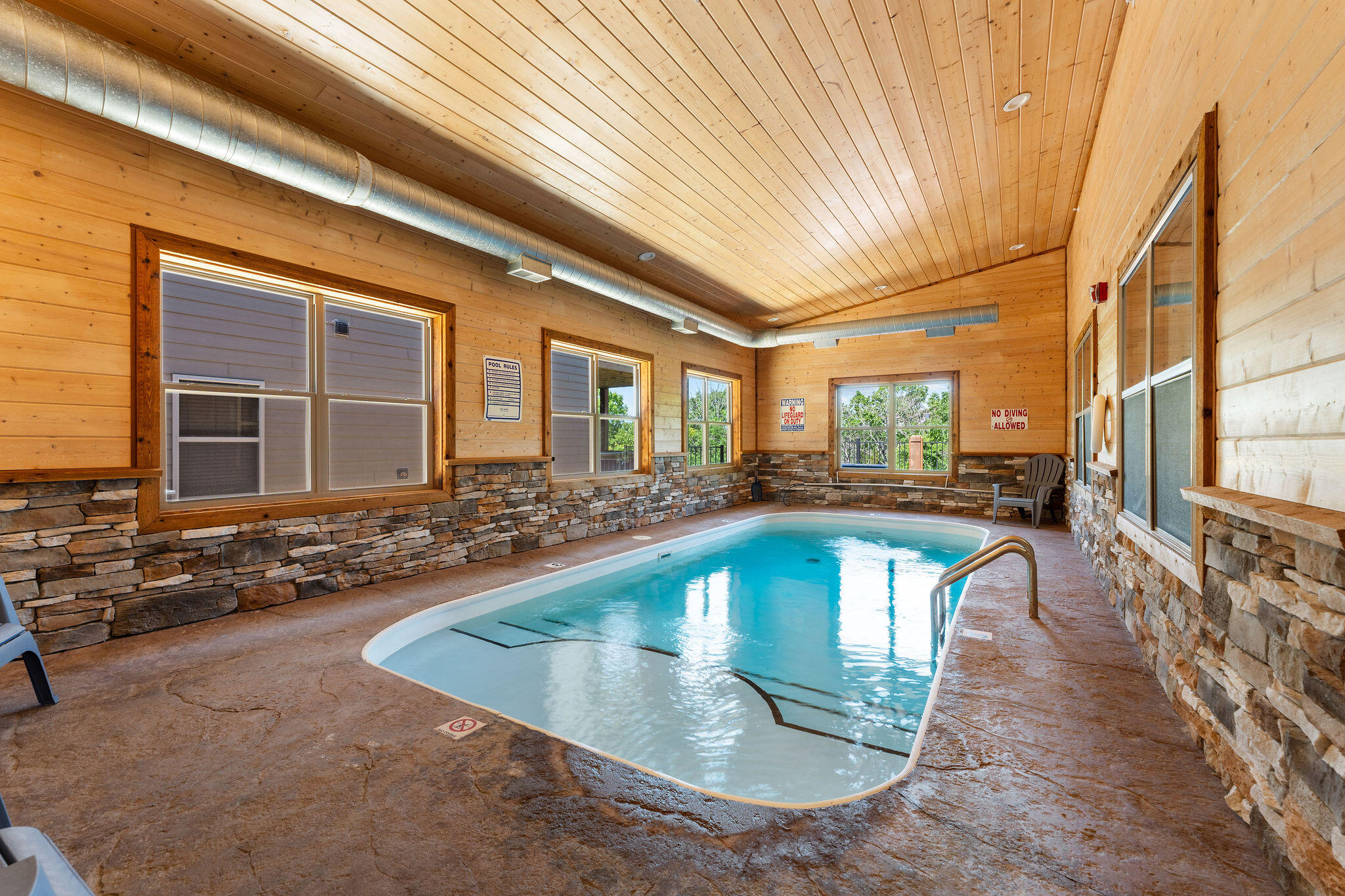 440 Lake Front Drive — photo