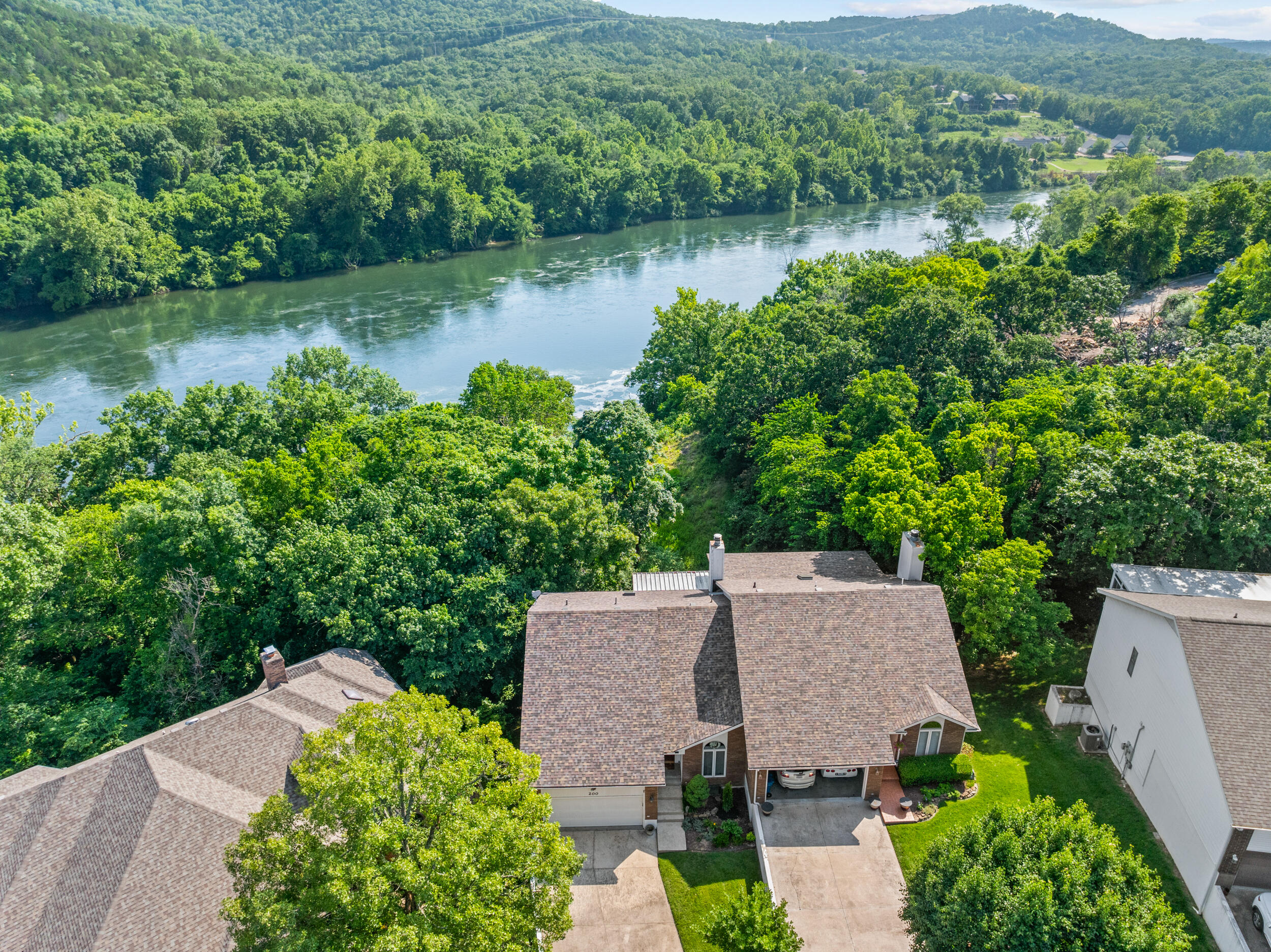 200 Eagle Pointe Drive, Branson, MO 65616 — photo 2