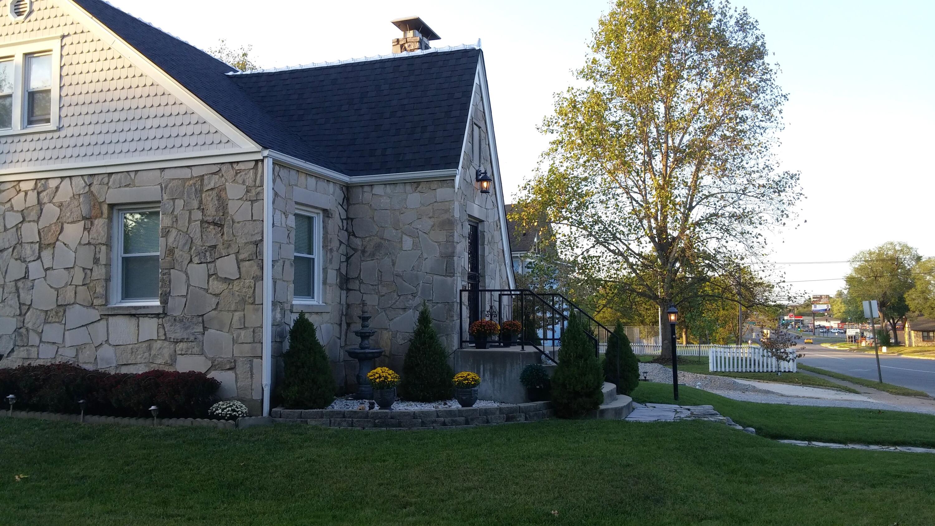 115 N Harlin Drive — photo