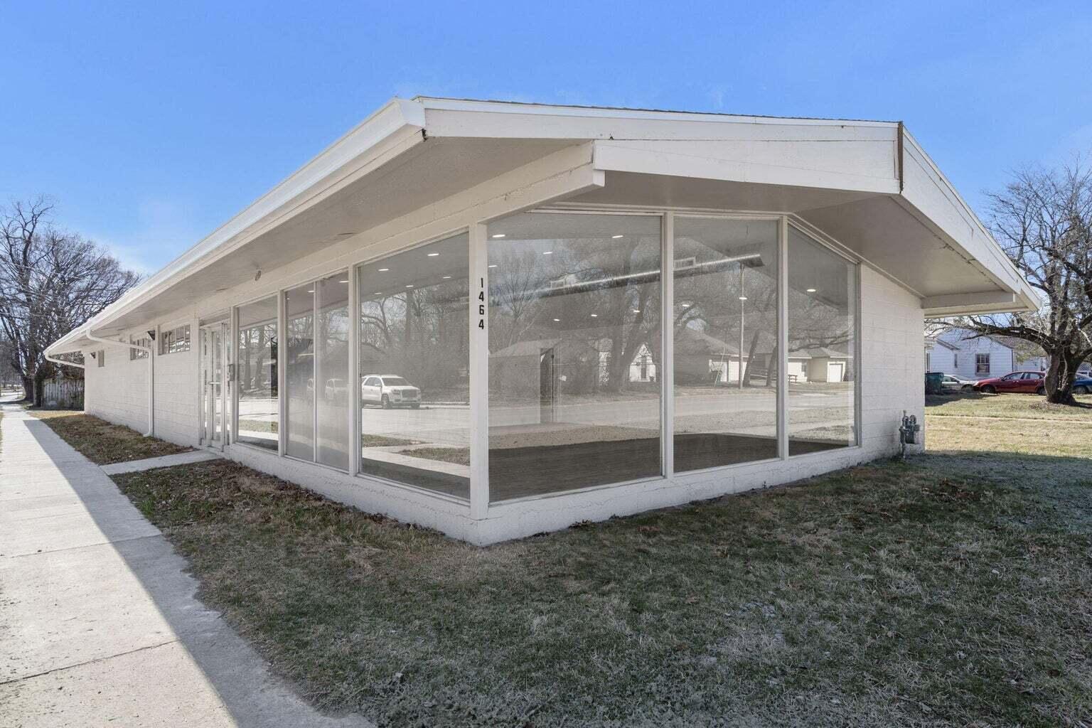 1464 E Commercial Street — photo