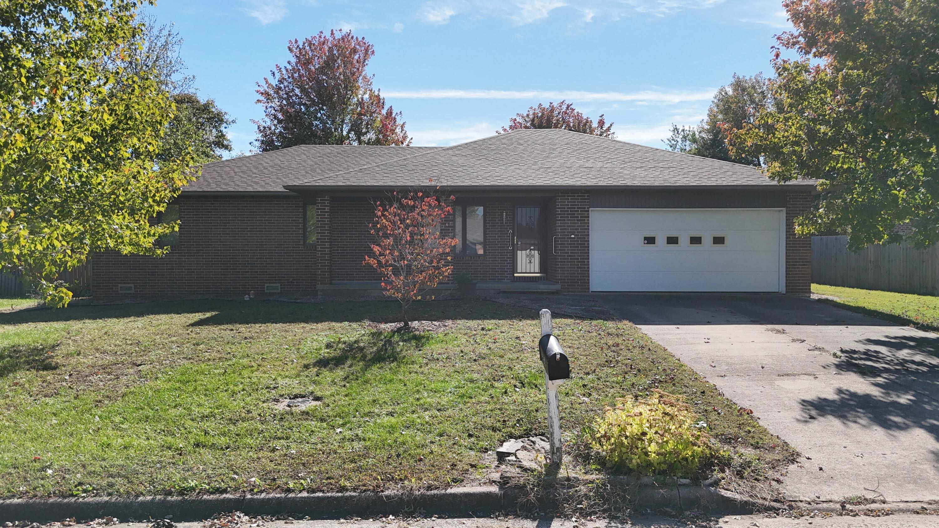 2306 W Auburn Street — photo