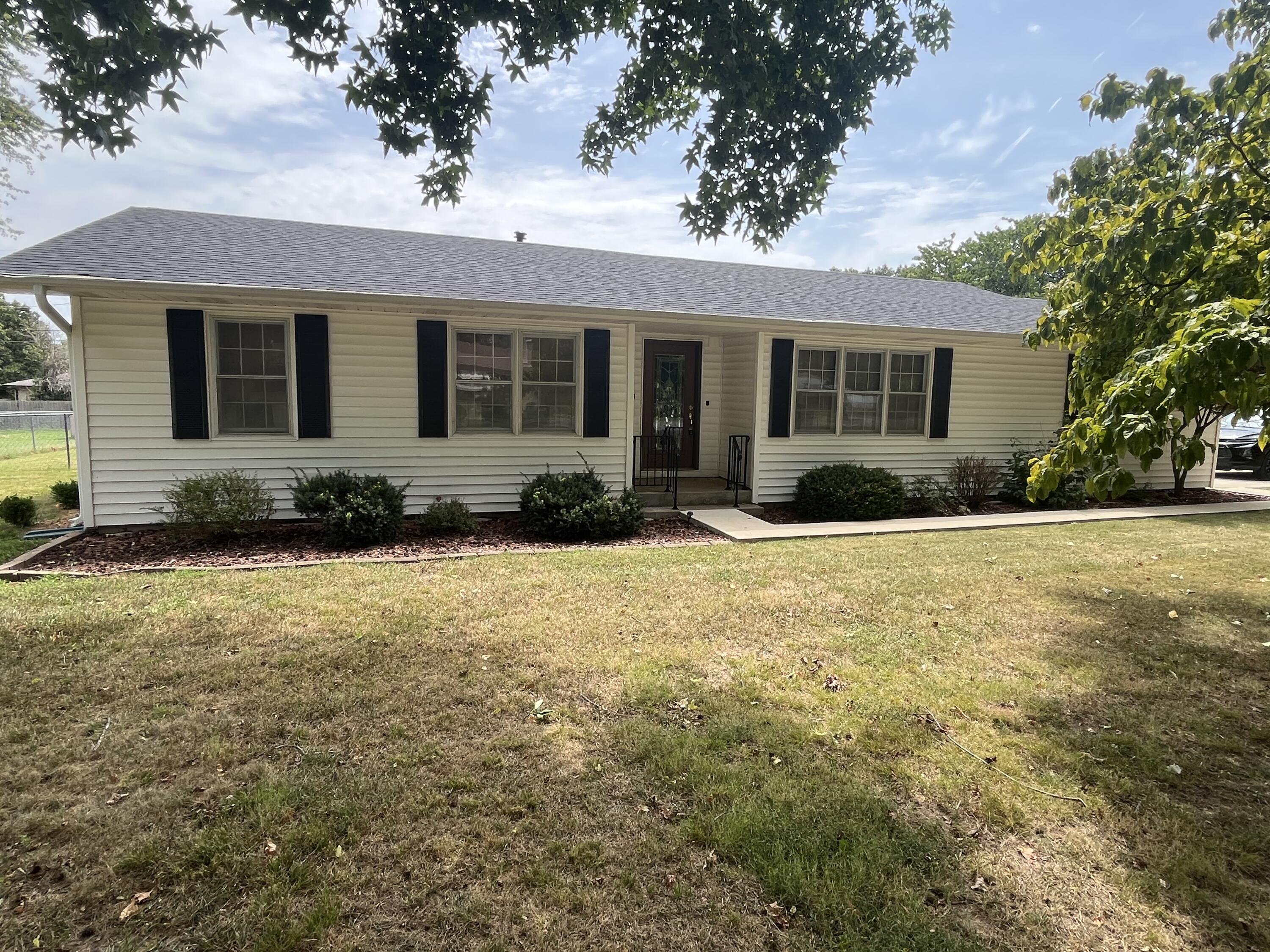 1220 Tyler Street — photo