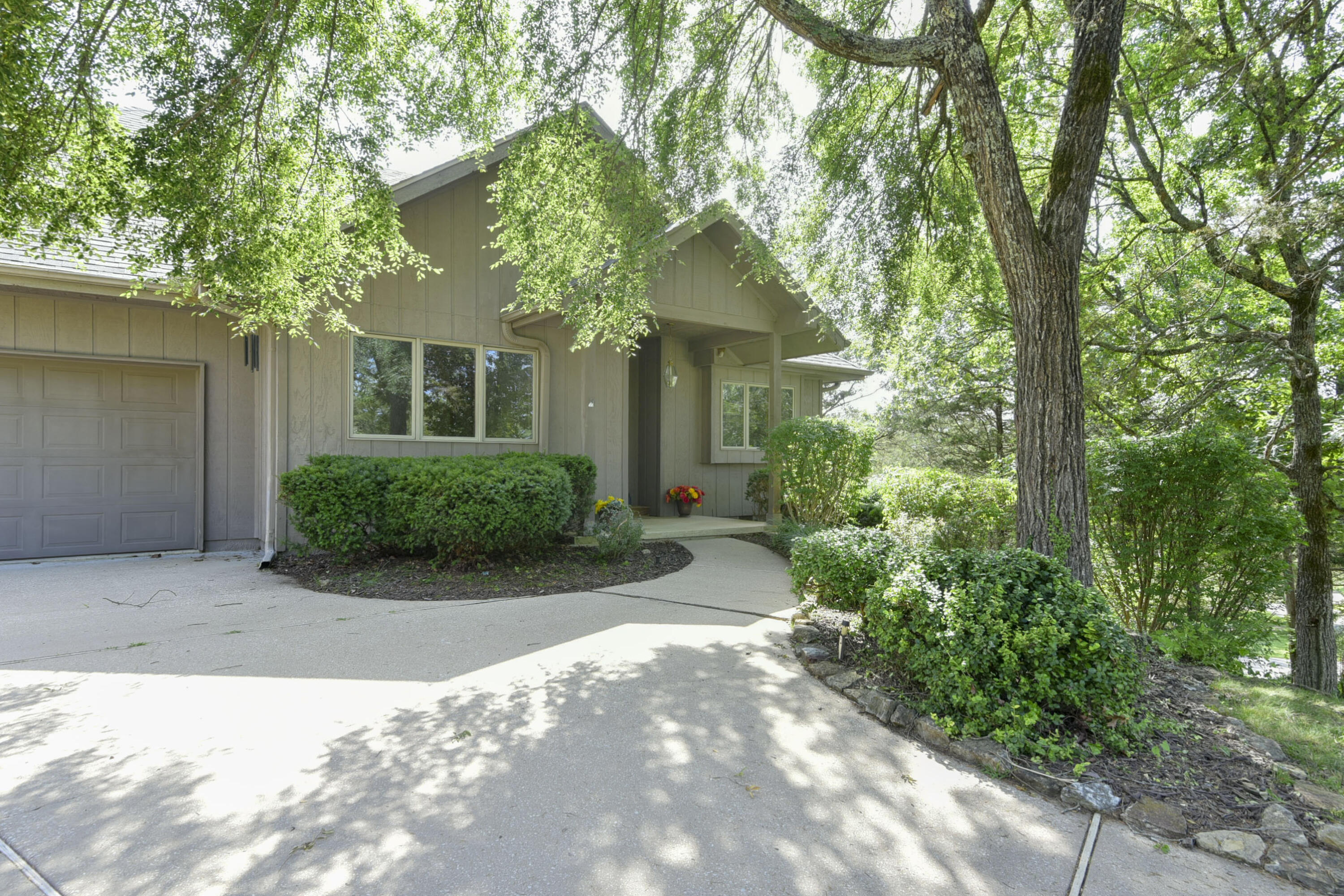 1304 Stoneycreek Lane — photo