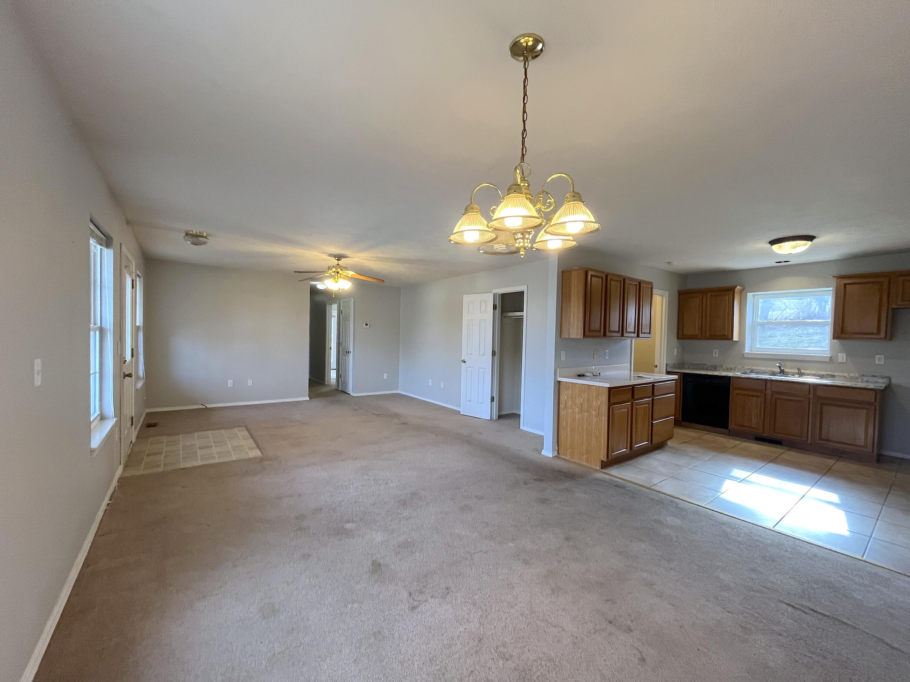 198 Wright Road, Reeds Spring, MO 65737 — photo 2