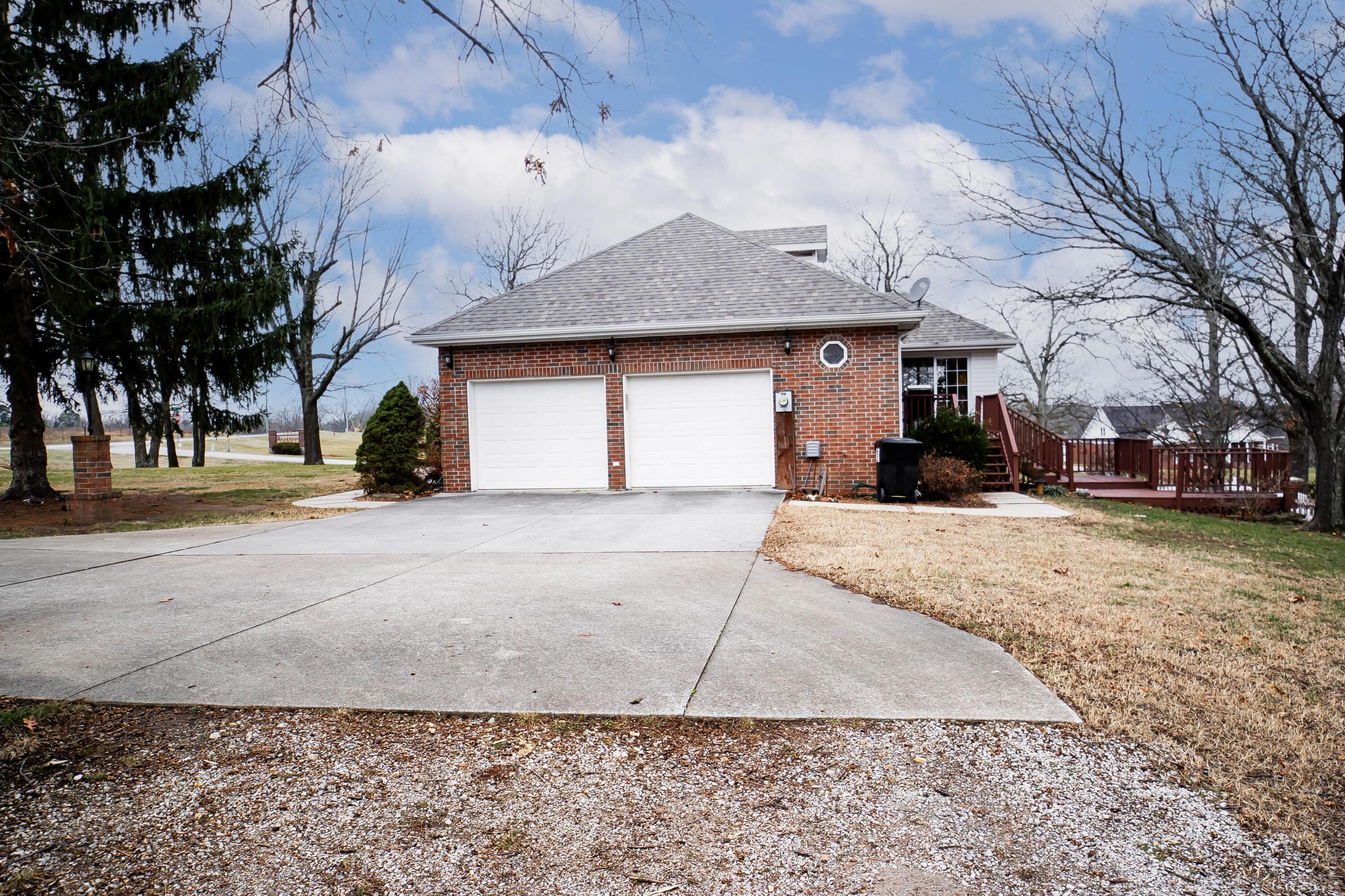 841 E Hubble Drive, Marshfield, MO 65706 — photo 2