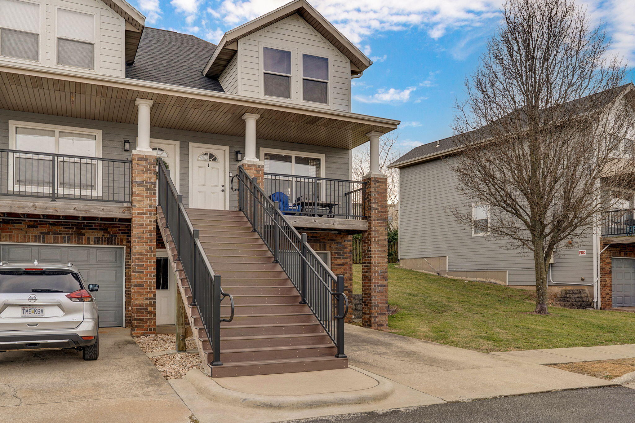 640 E Spring Valley Circle 1 — photo