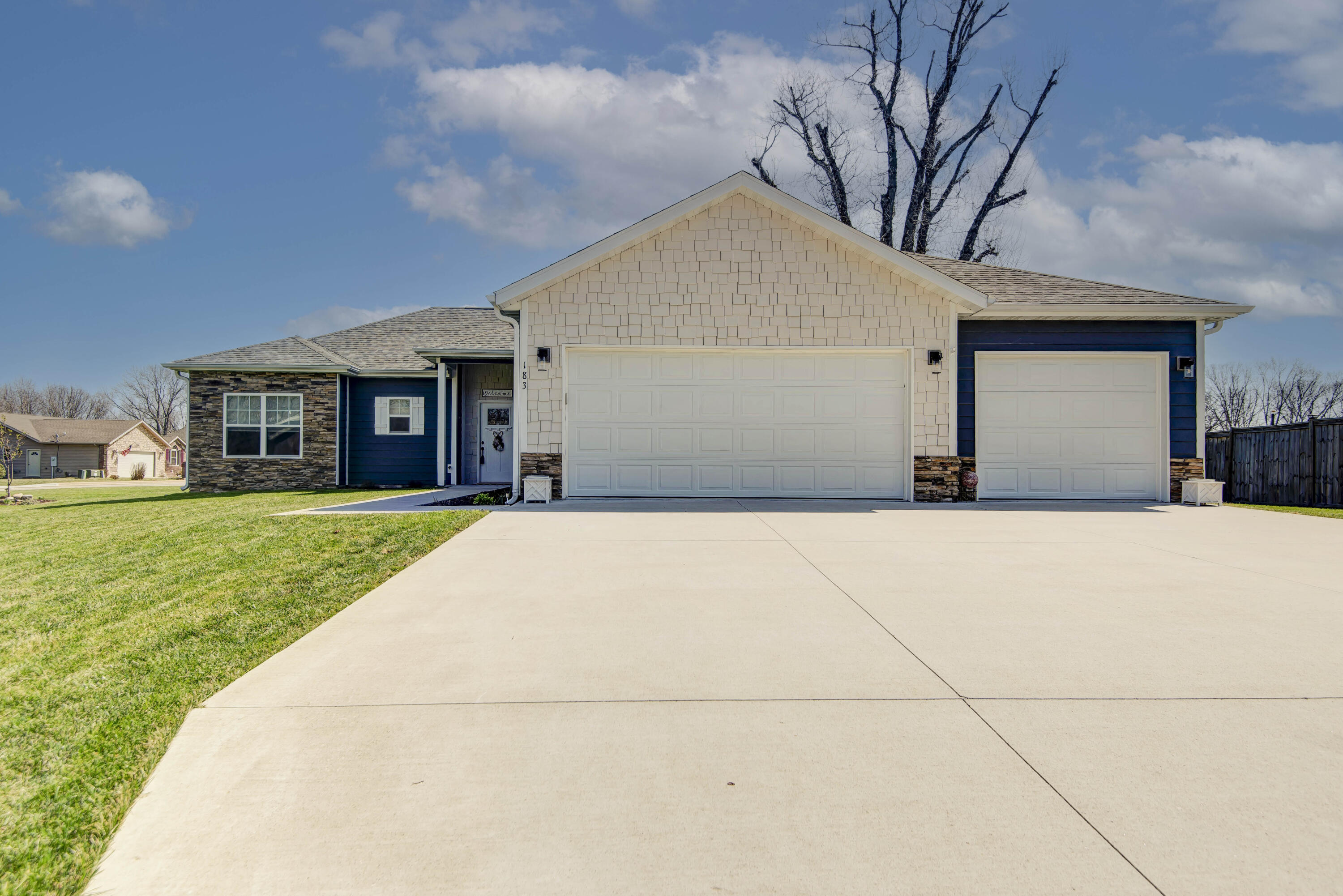183 Three Pines Circle, Reeds Spring, MO 65737 — photo 2
