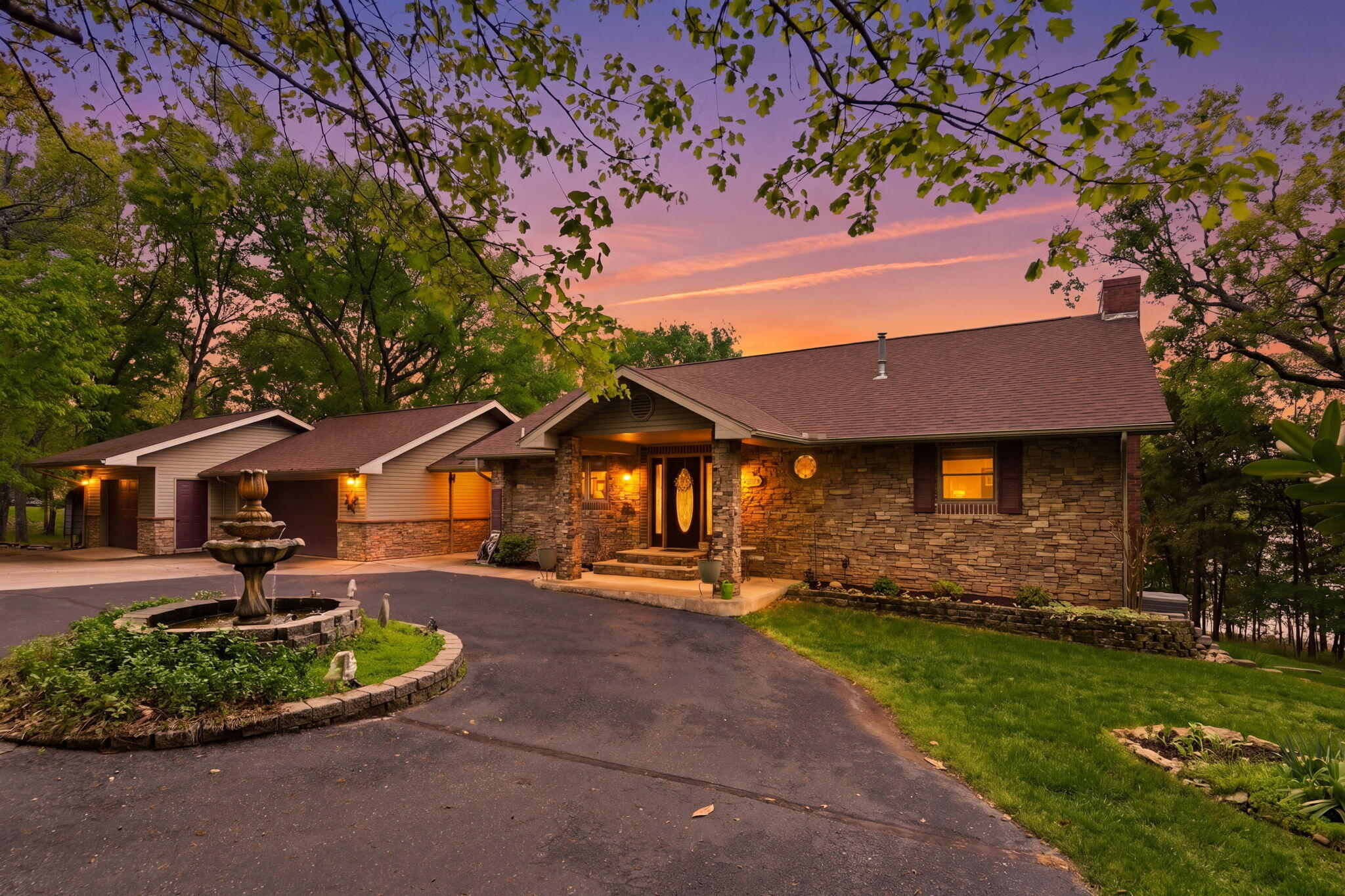 1841 Lake Bluff Drive, Reeds Spring, MO 65737 — photo 2
