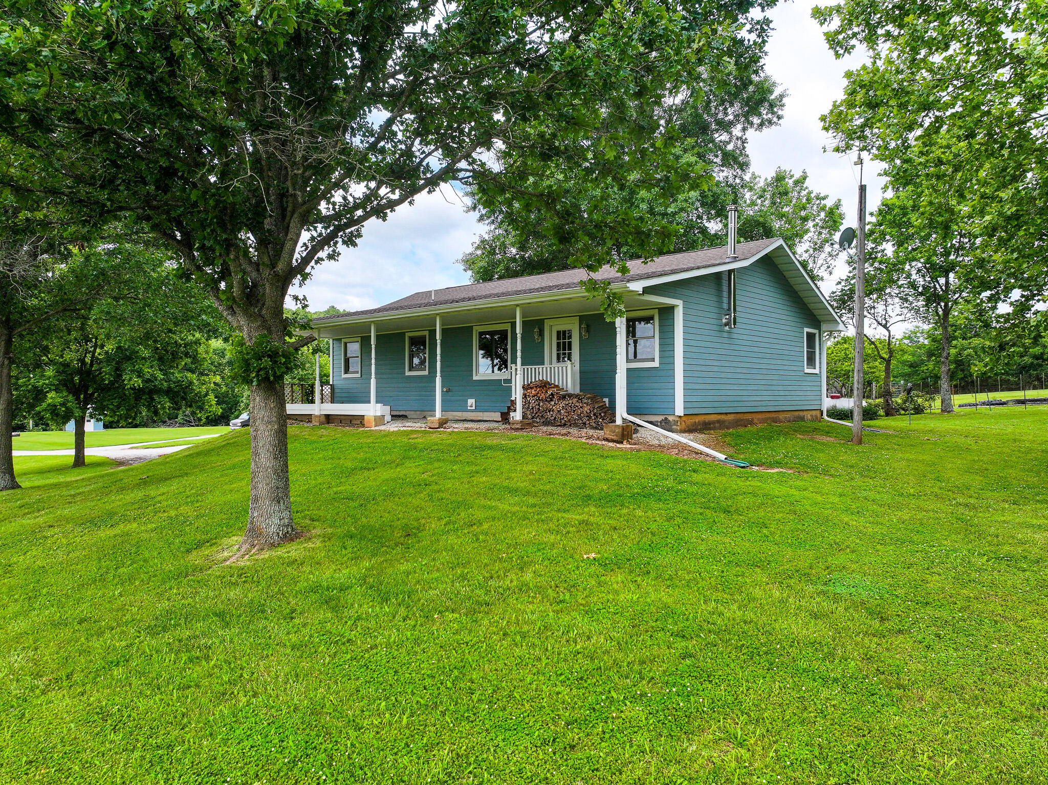 5855 SE 981 Pvt Road — photo