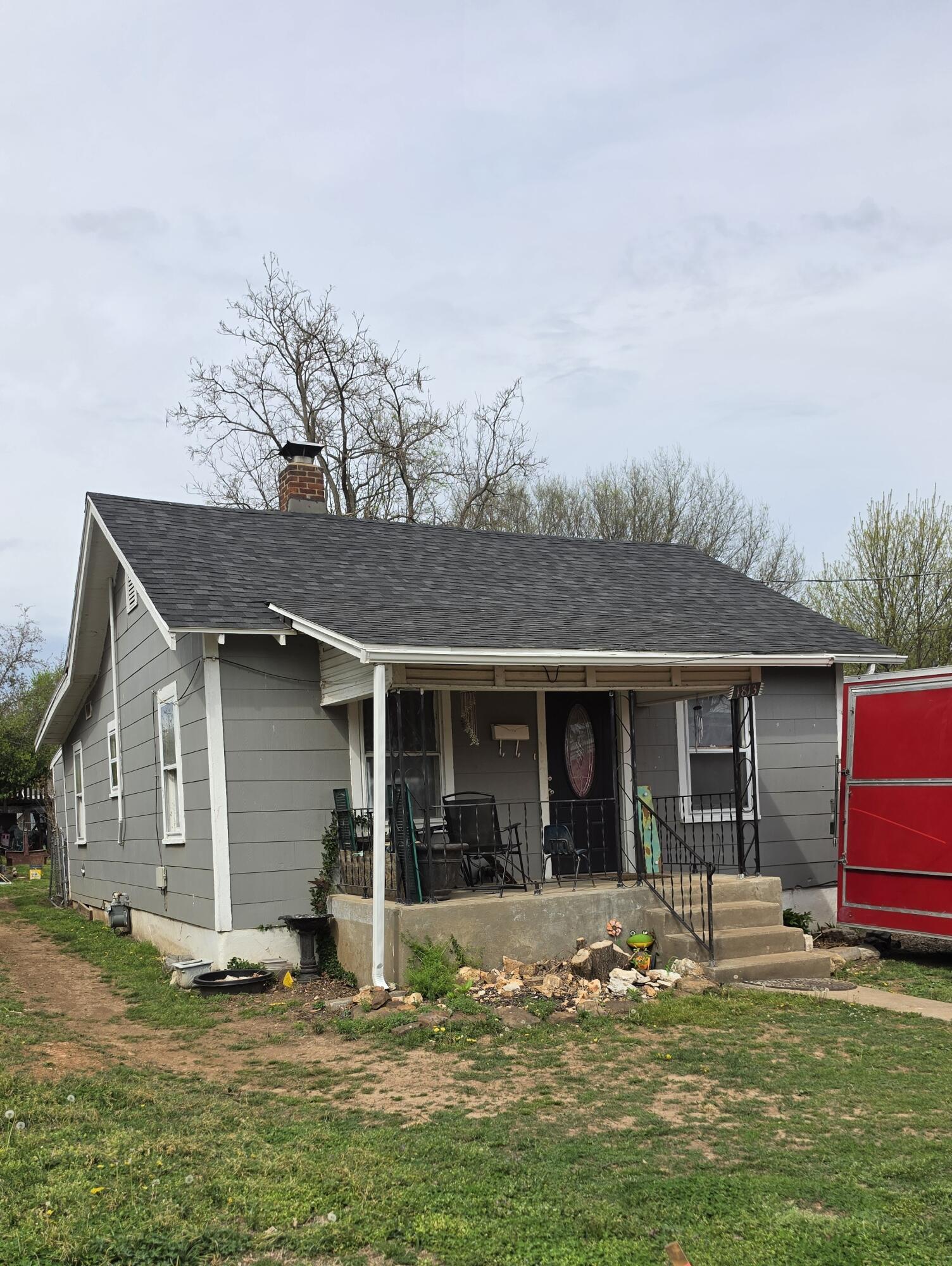 1813 W Lincoln Street — photo