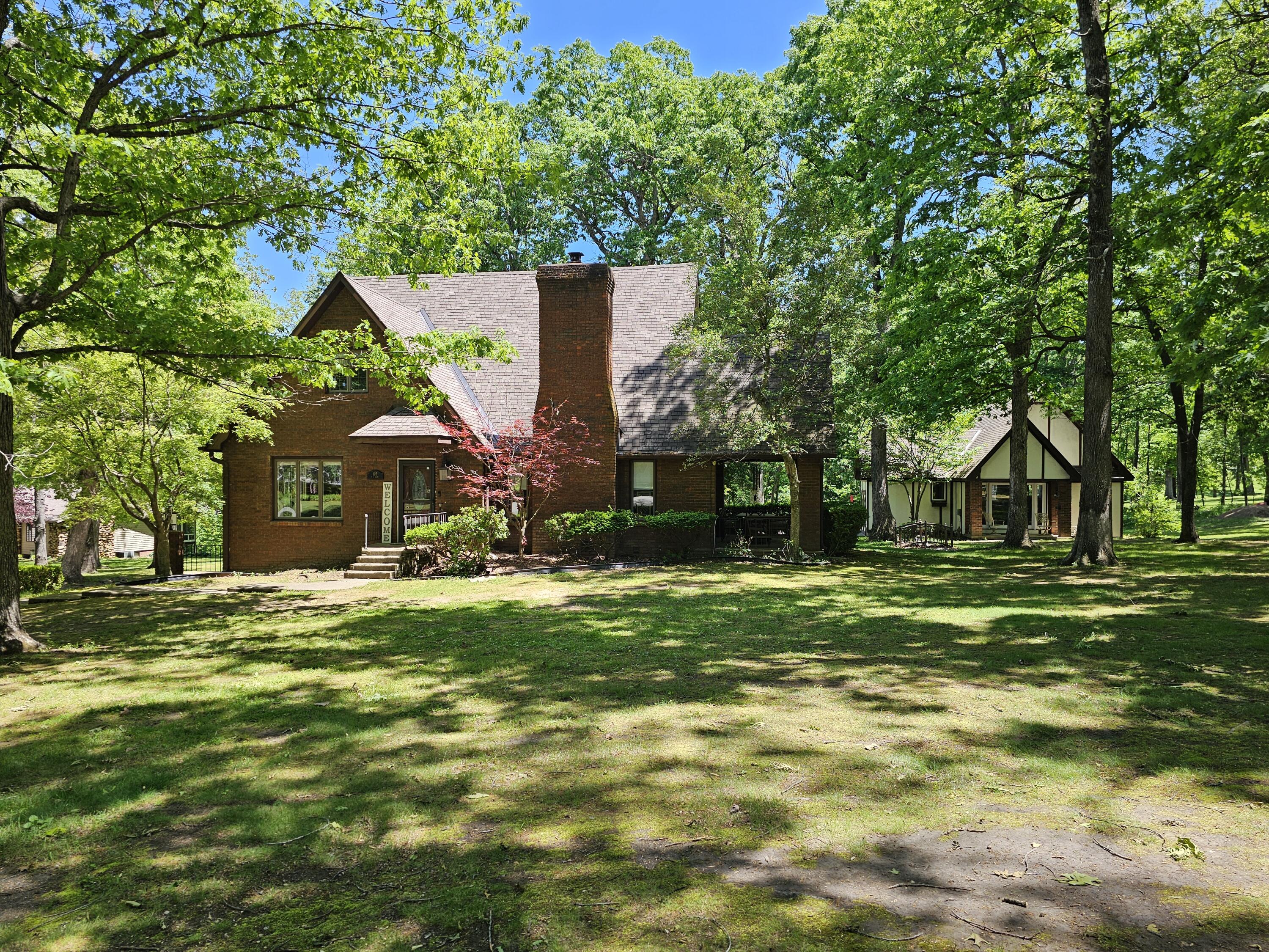 103 R J Lane — photo