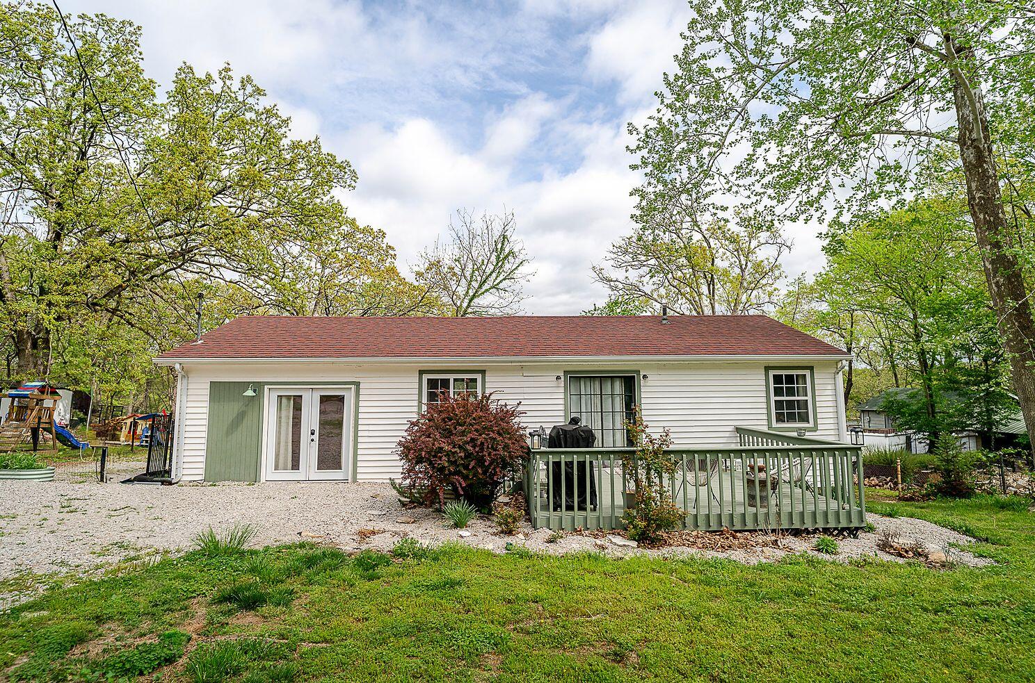 1007 Fish N Fun Drive, Shell Knob, MO 65747