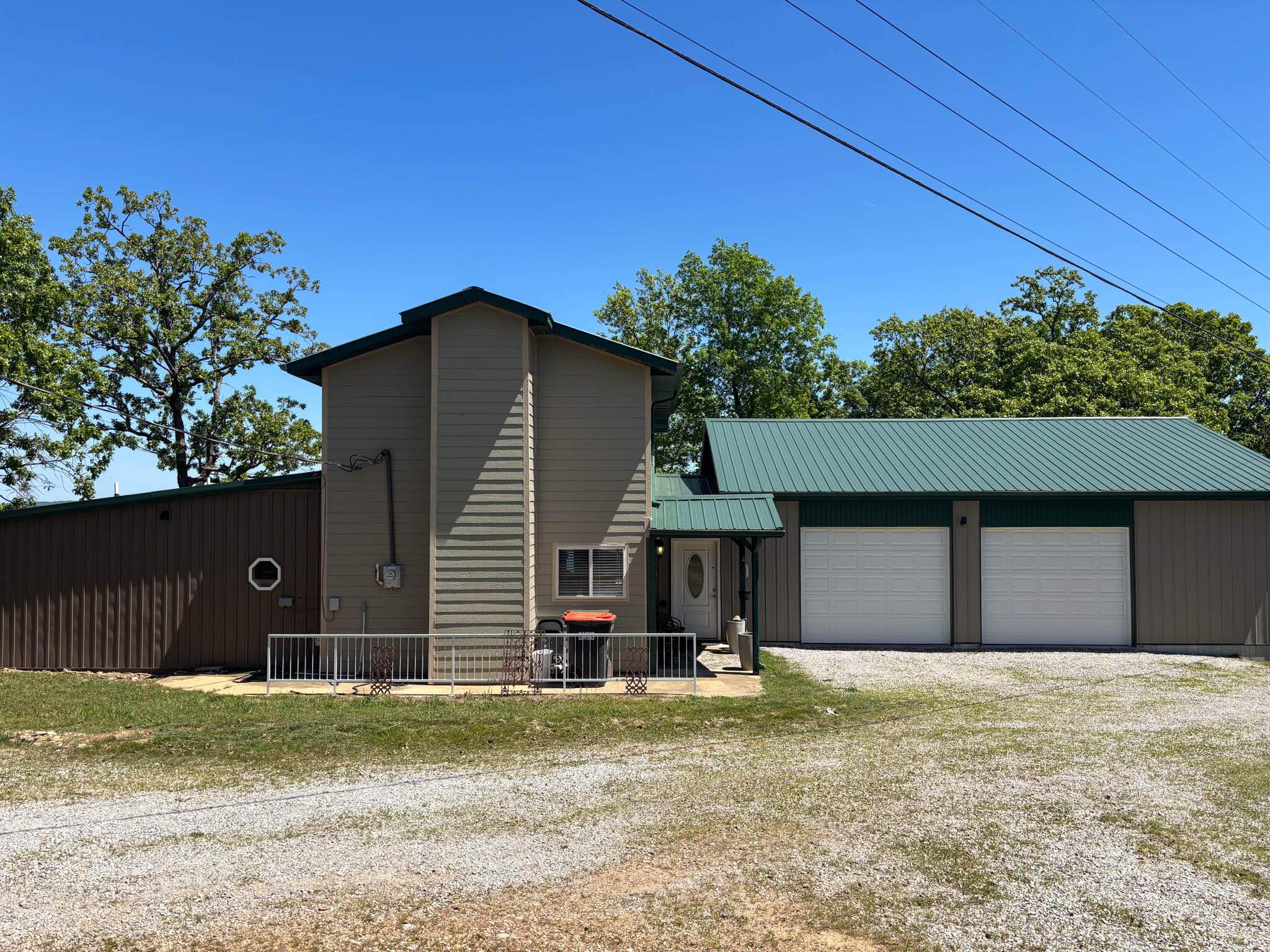 445 Pine Hollow Road — photo