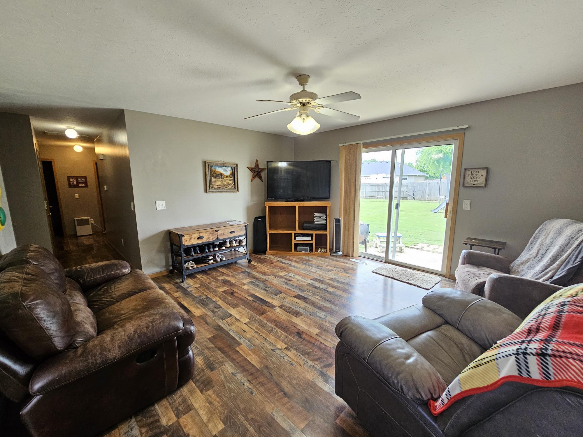 211 Arrowhead Road, Willard, MO 65781 — photo 2