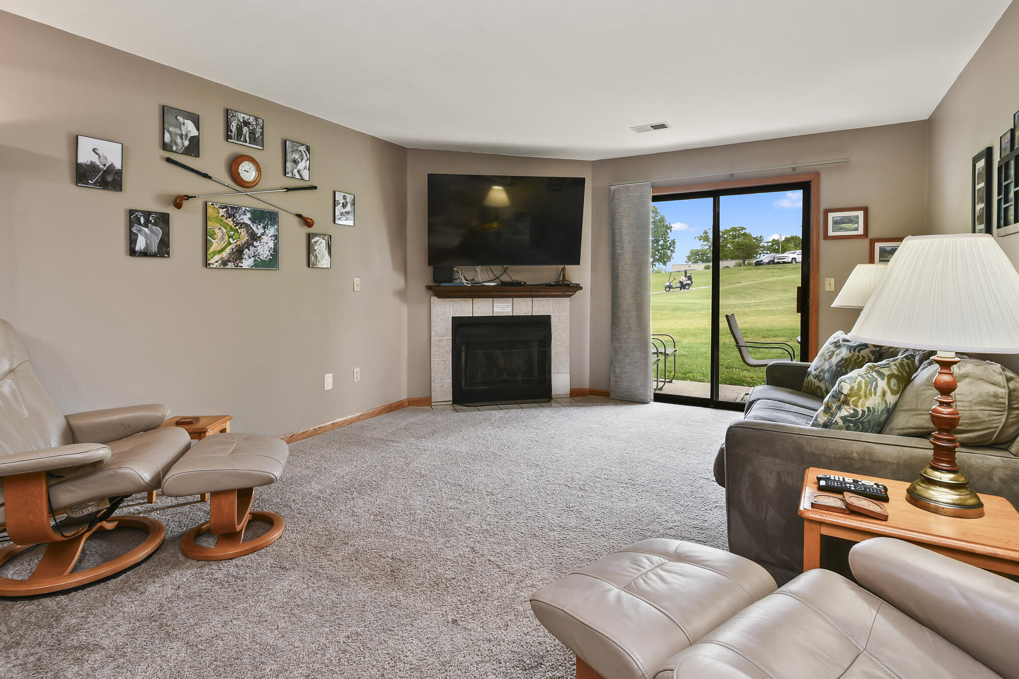 267 Bunker Ridge Drive 6 — photo