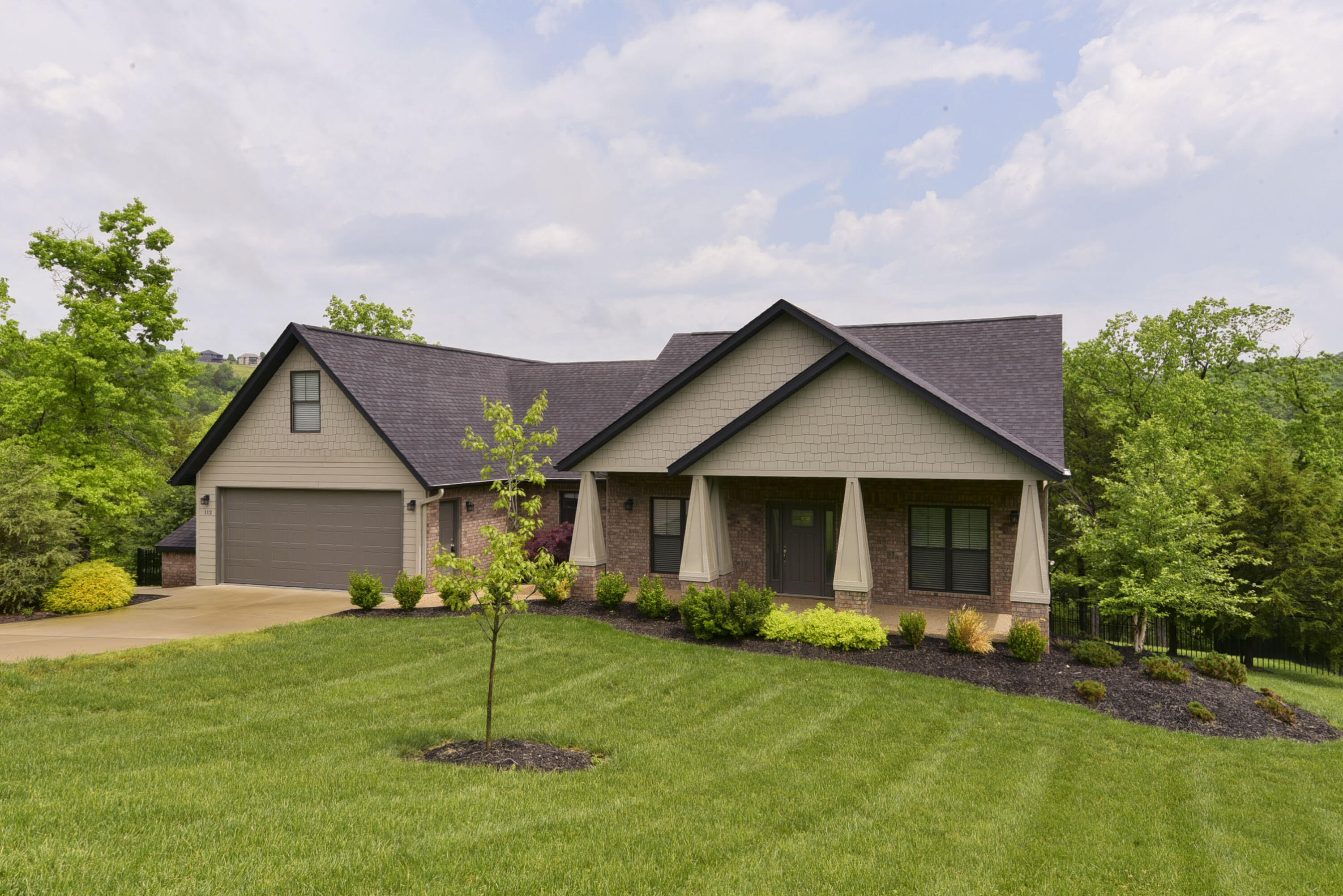 112 Cedar Bluff — photo