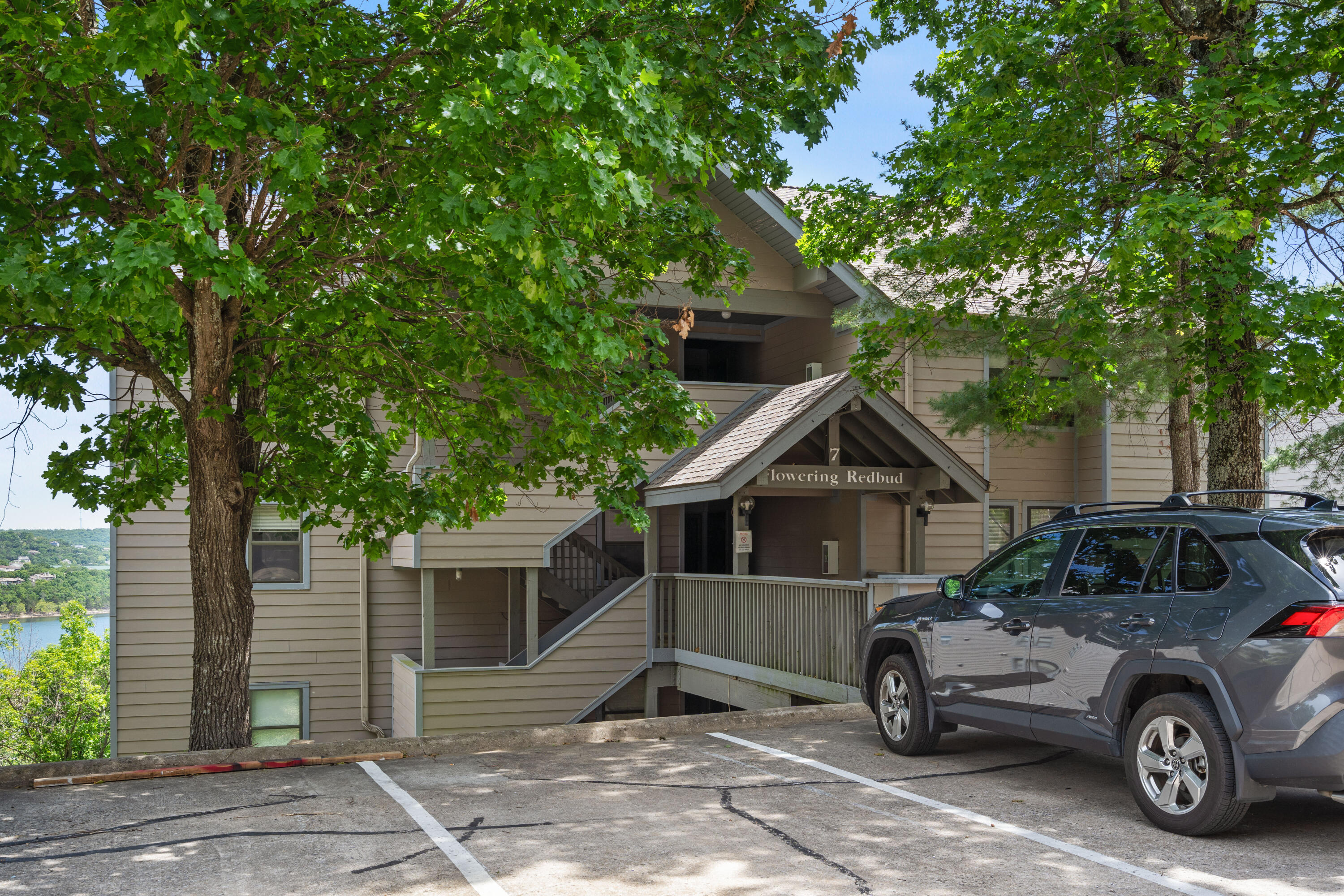 7 Treehouse Lane 2 — photo