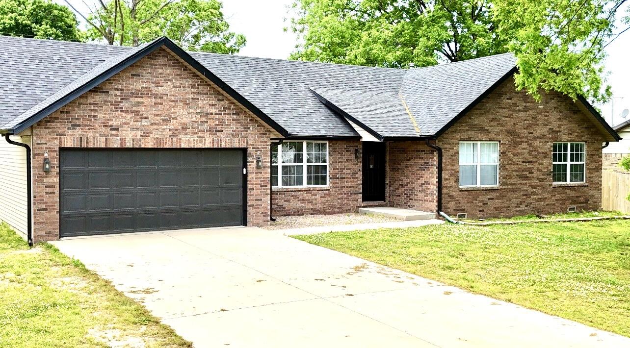 603 Lakeview Drive — photo