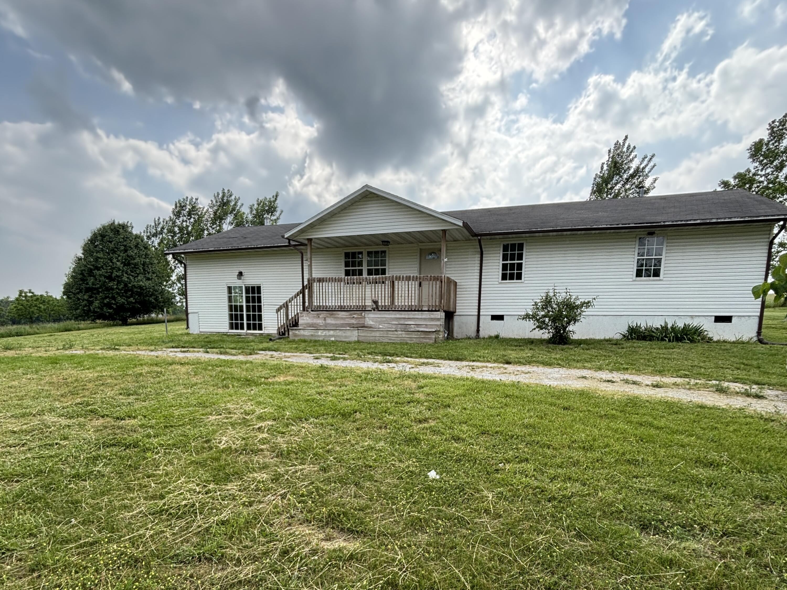 6949 Farm Road 1182 — photo