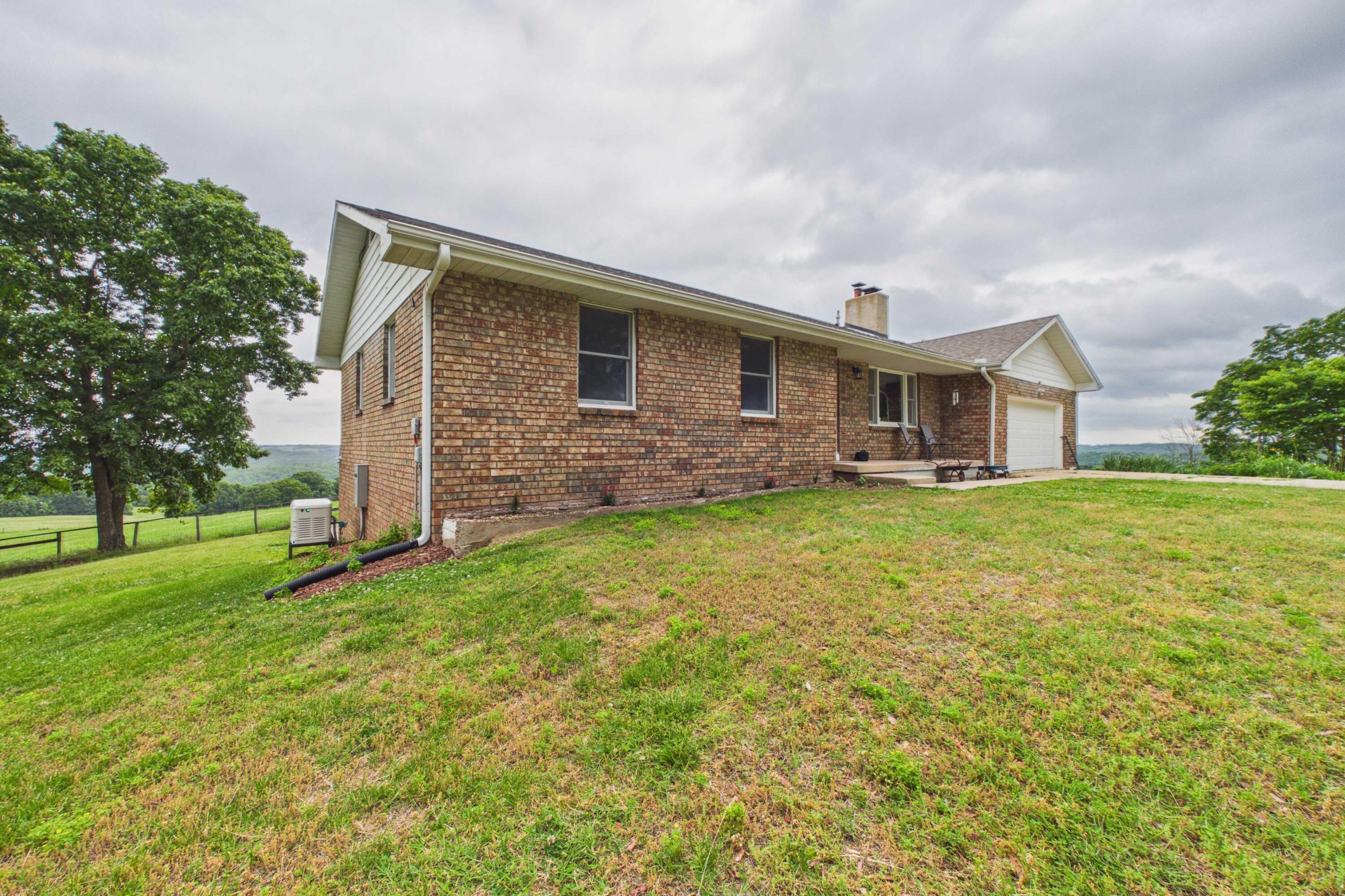 283 Wyandotte Drive — photo