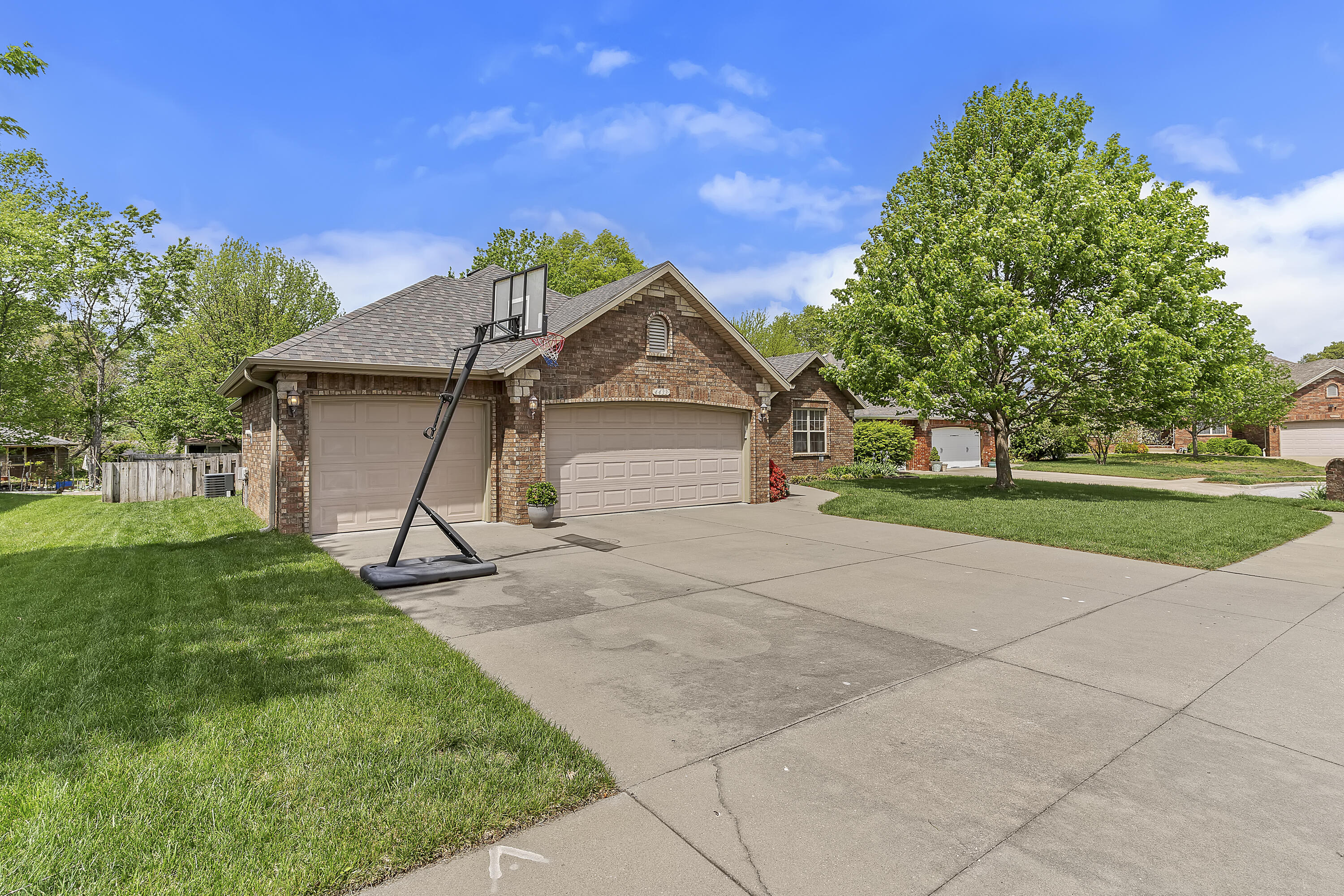 4433 S Appleton Drive, Springfield, MO 65810 — photo 2