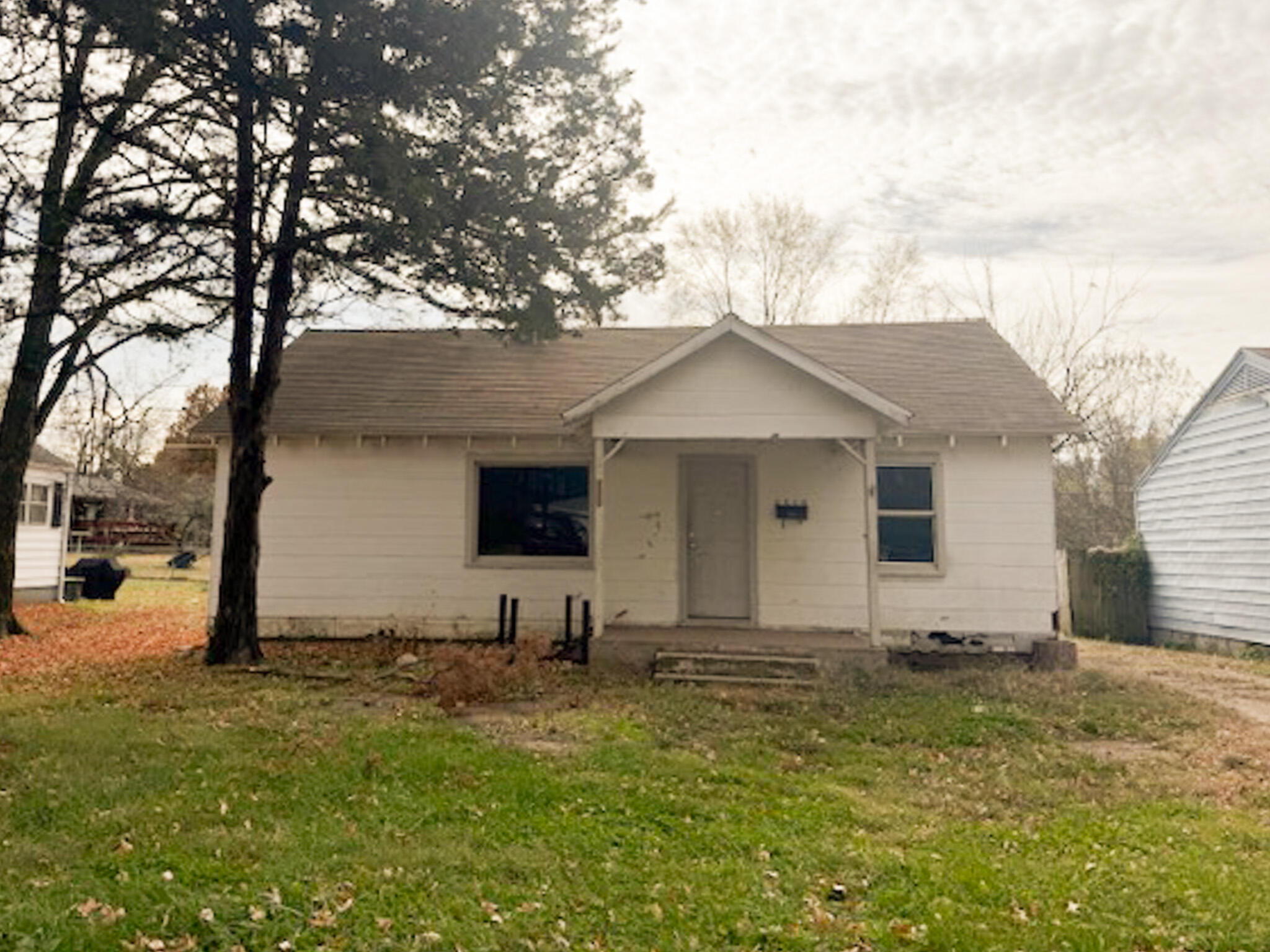 2516 W Elm Street — photo