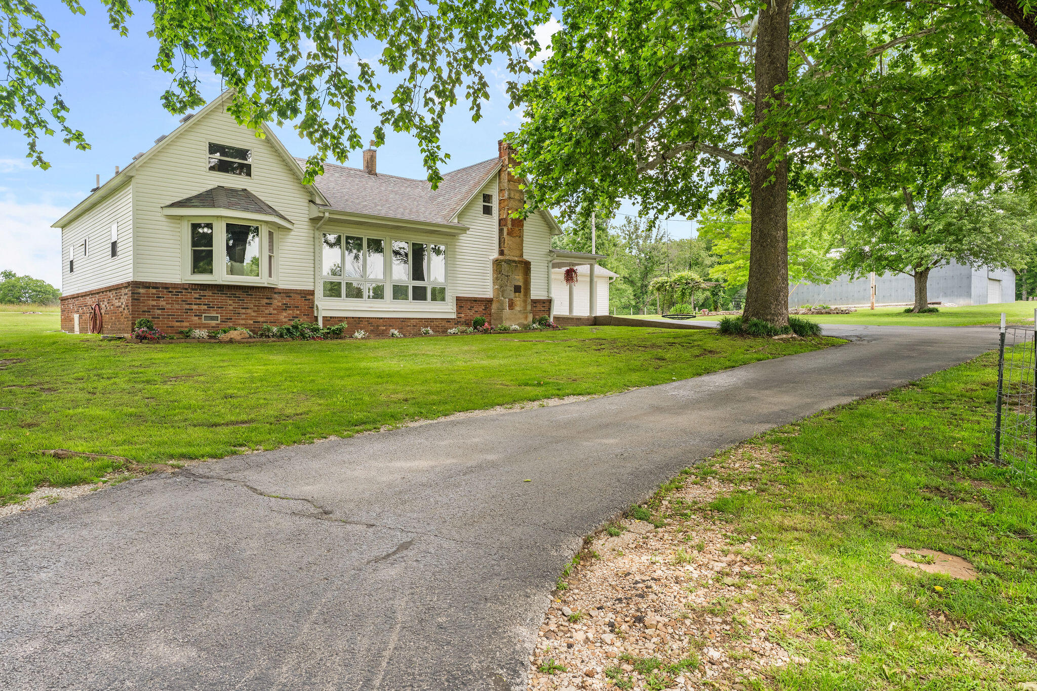 12697 W Farm Road 120 — photo
