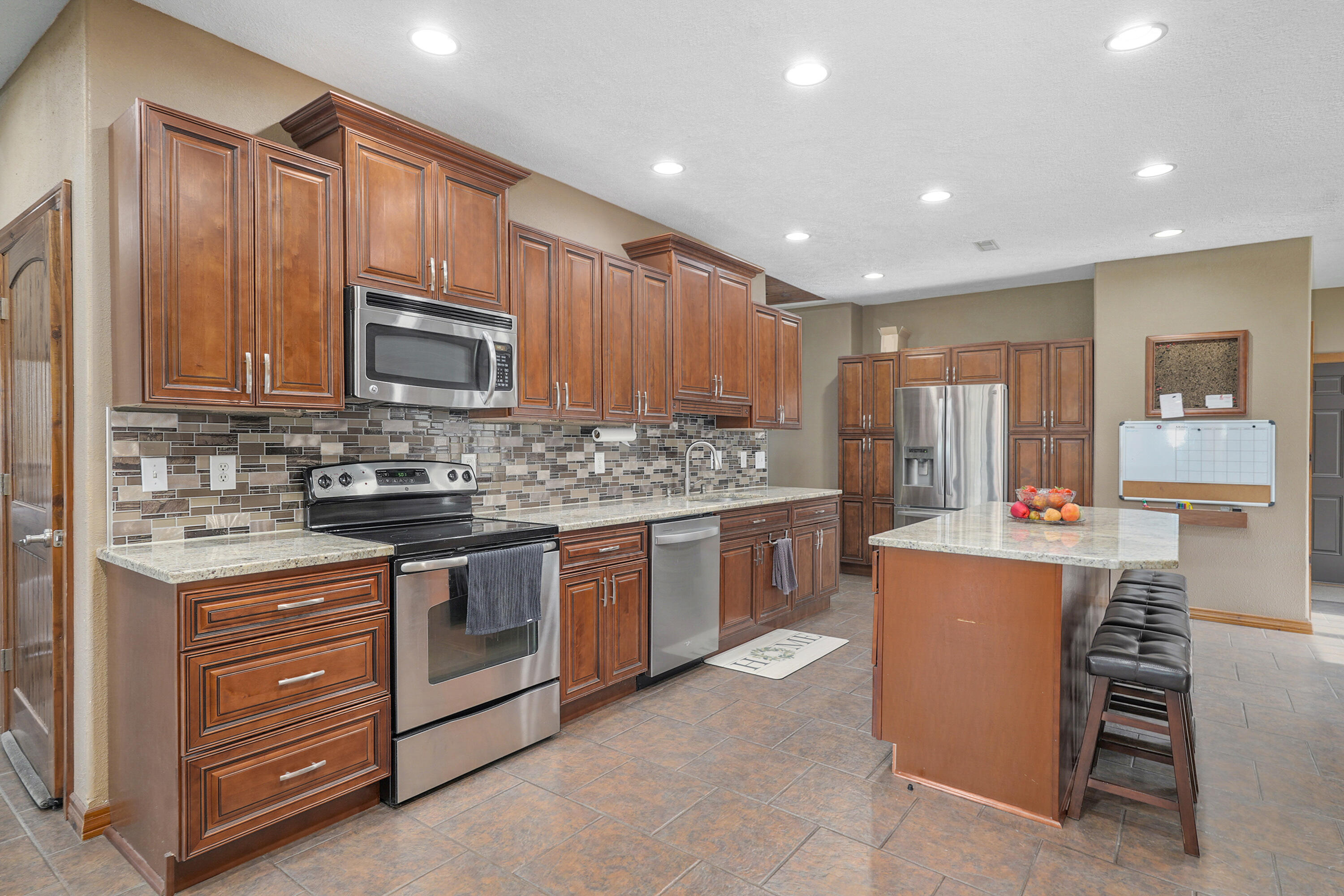 8105 N Farm Road 207 — photo