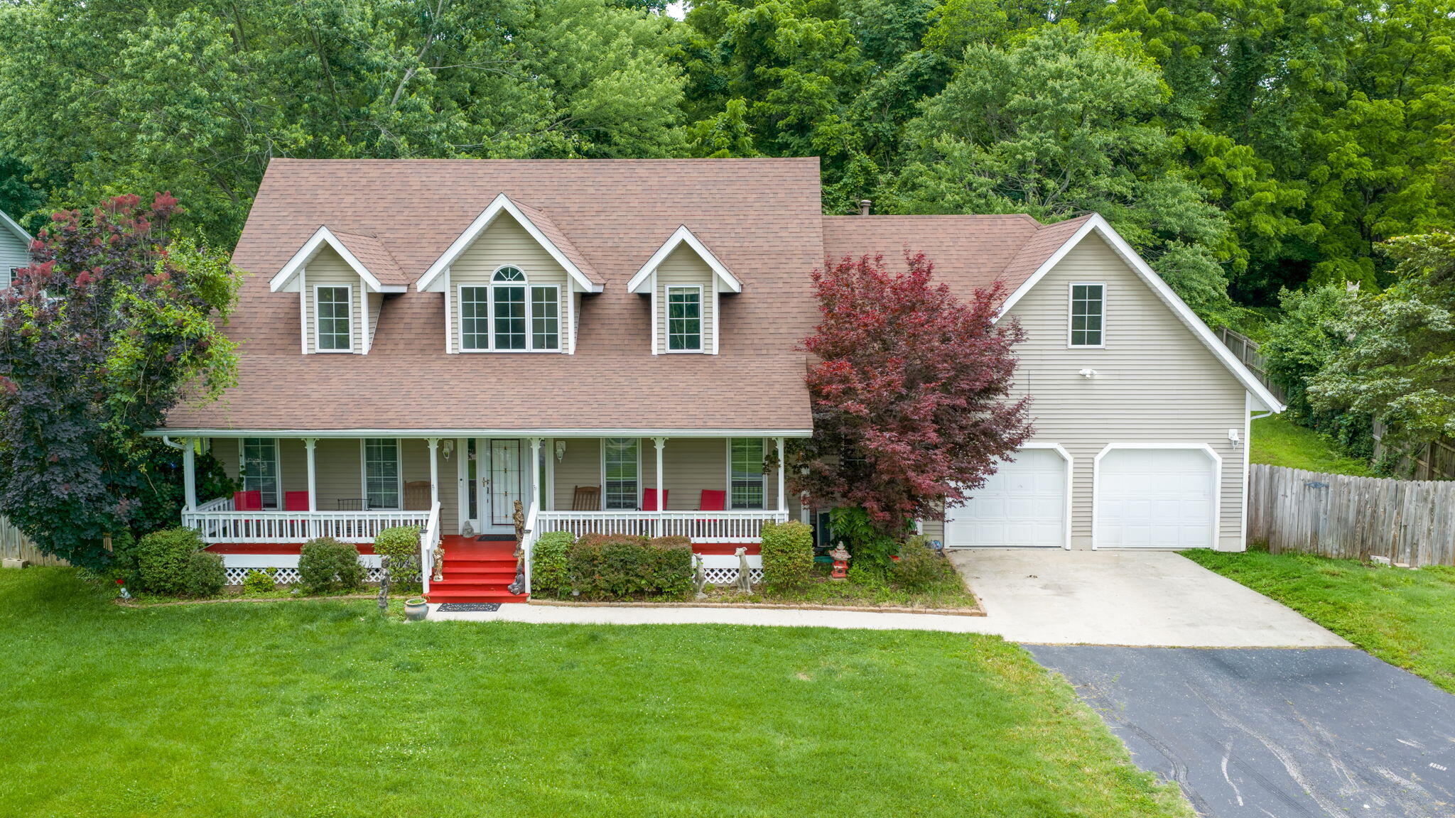 613 W Hubble Drive — photo