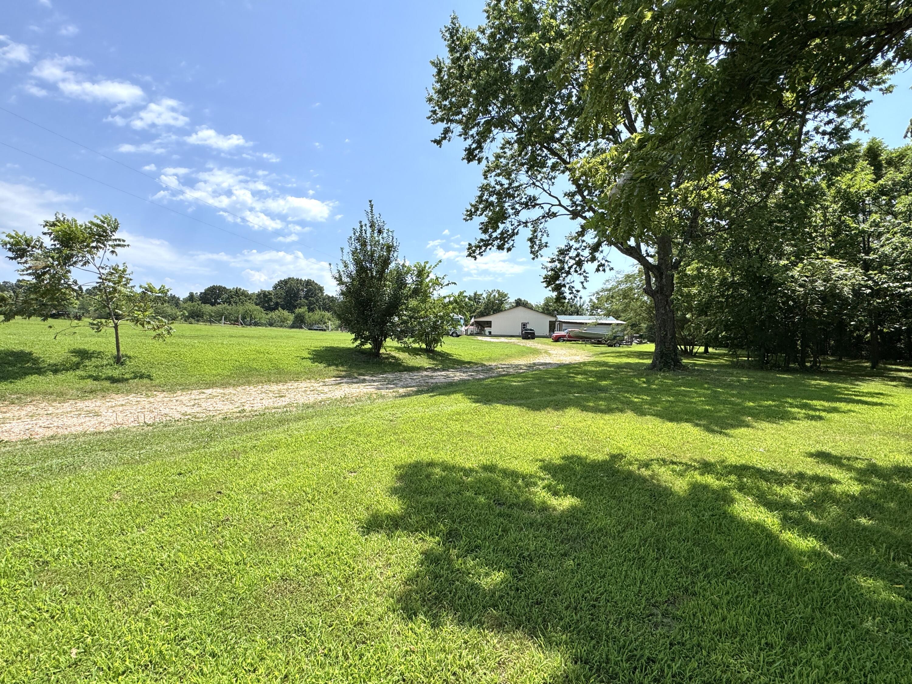 574 E Dade 102, Everton, MO 65646 — photo 2