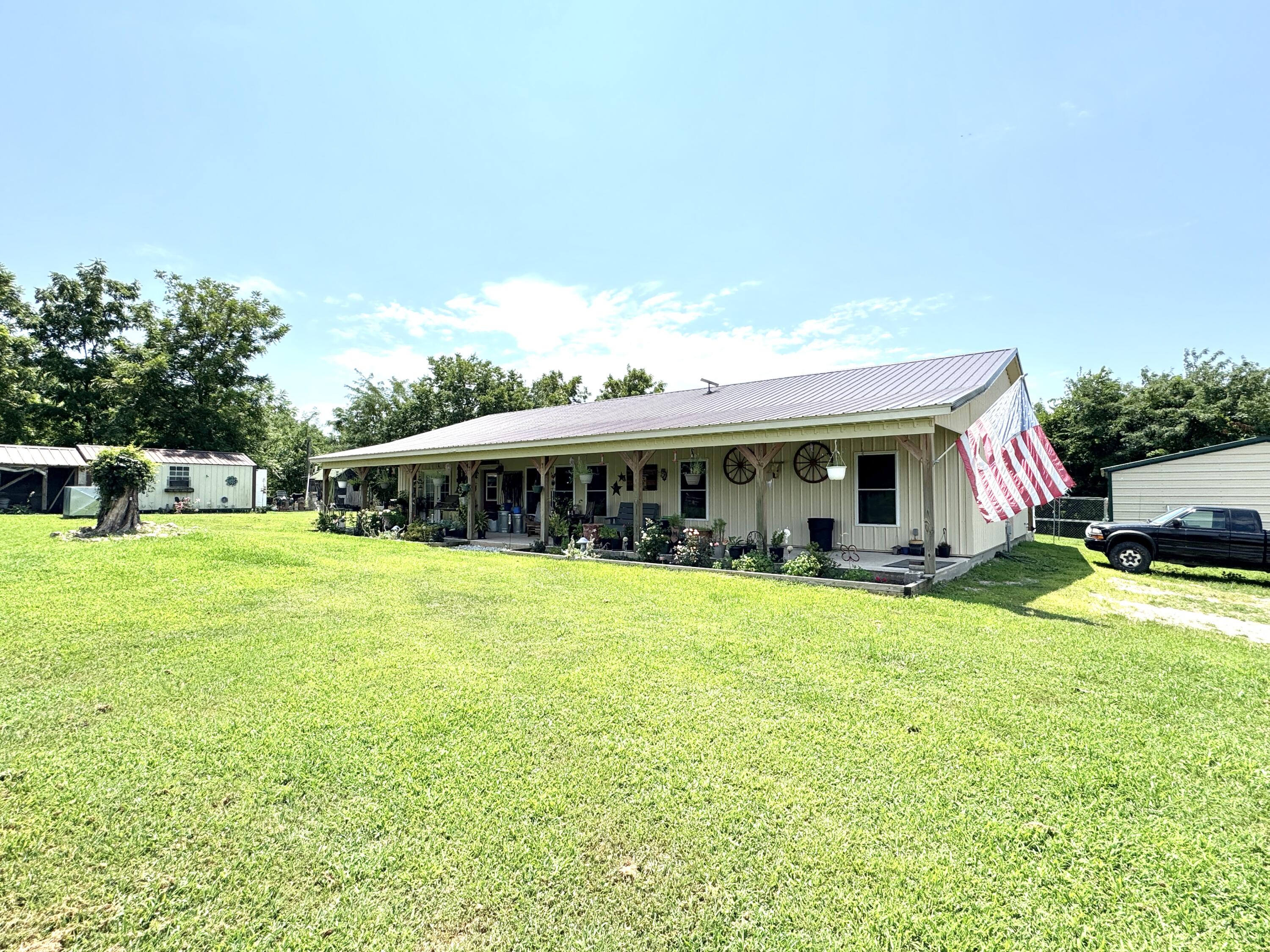 574 E Dade 102, Everton, MO 65646 — photo 3