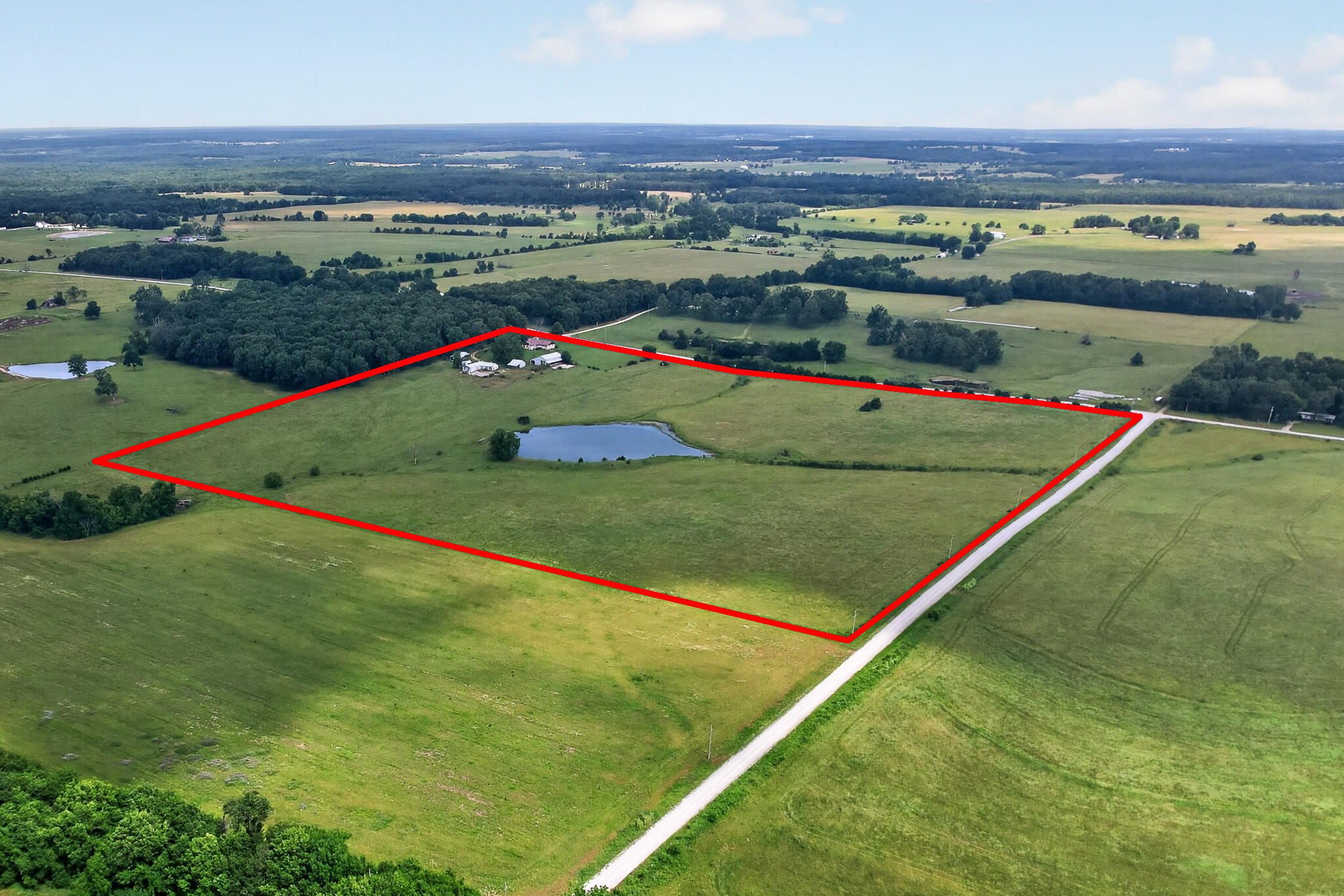 820 S Dallas County Line Road — photo