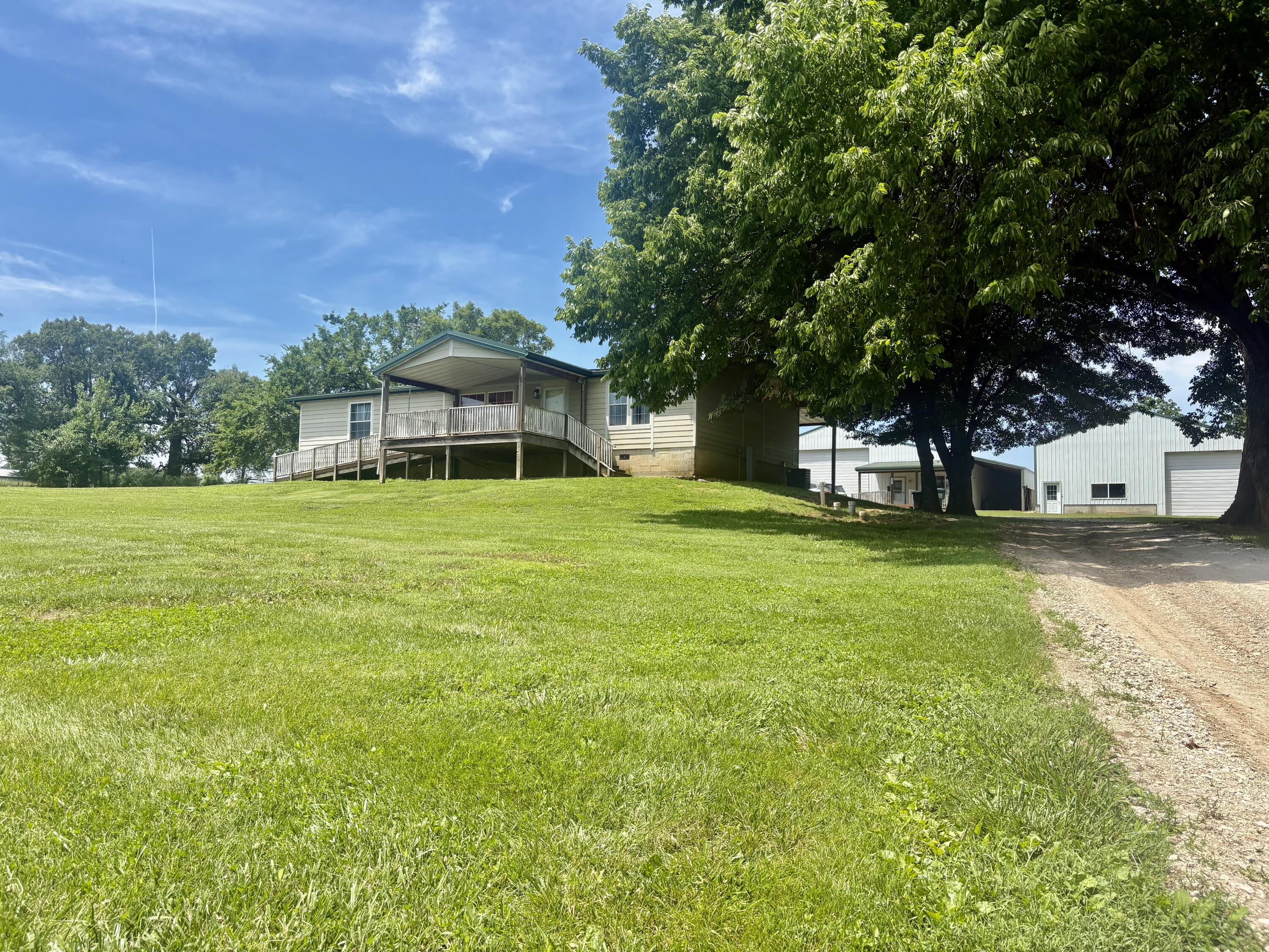 11 S Dade 203 — photo