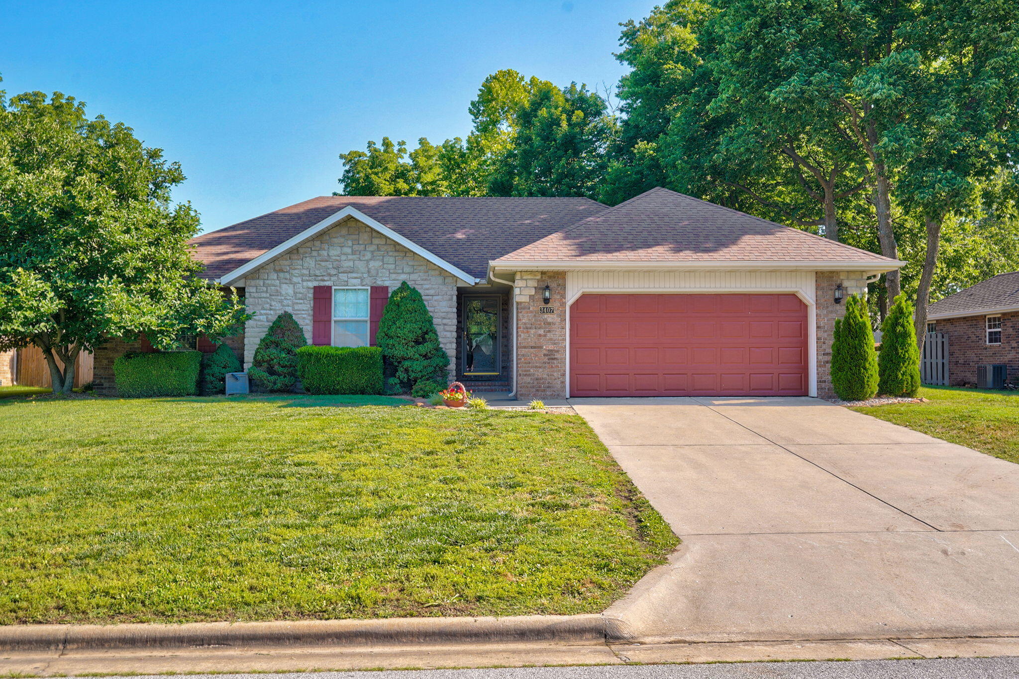 3407 W Vincent Drive — photo