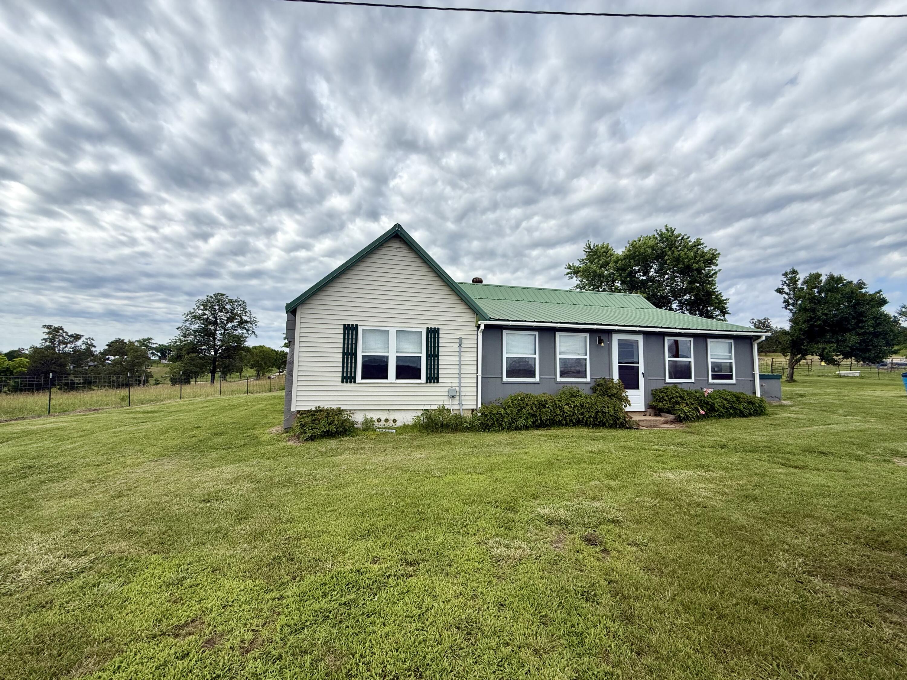 16311 Lebanon Road — photo