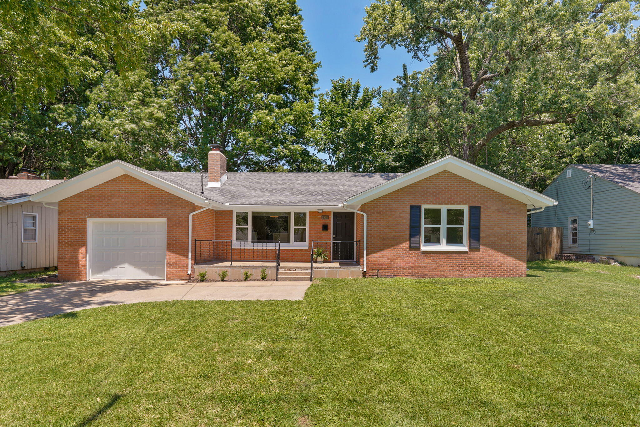 1309 E Bennett Street — photo