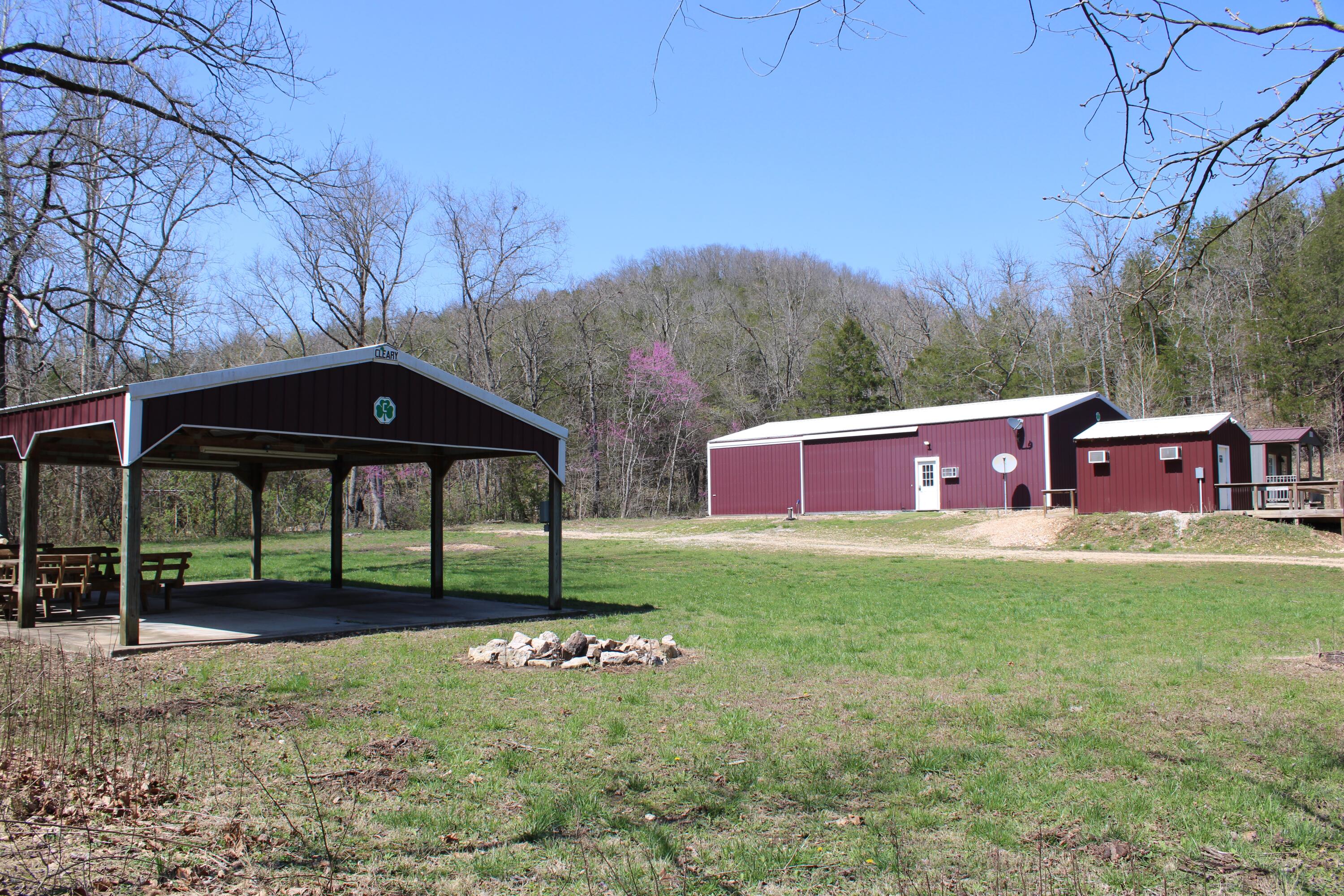 2240 Mease Drive, Reeds Spring, MO 65737
