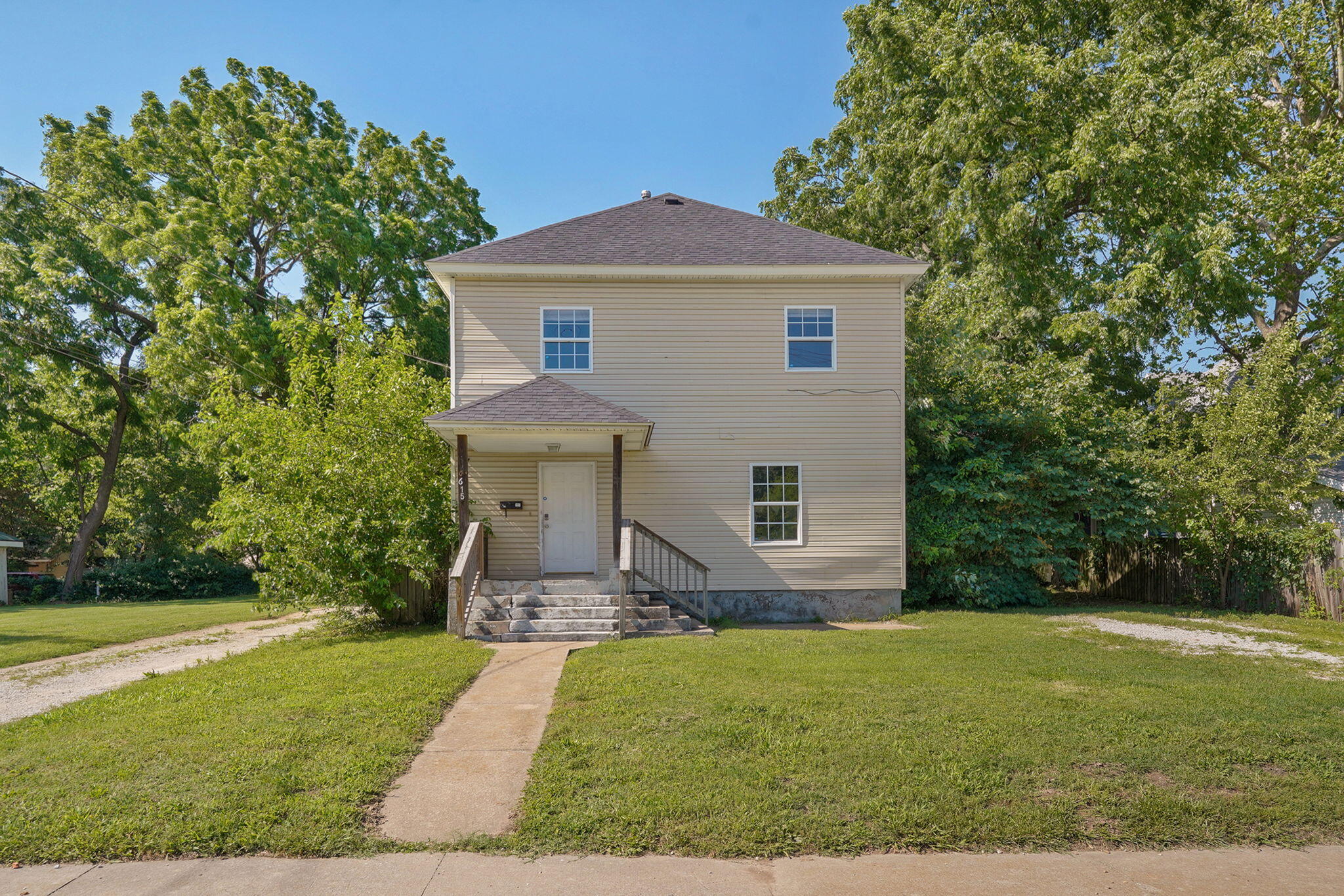 615 W Atlantic Street — photo