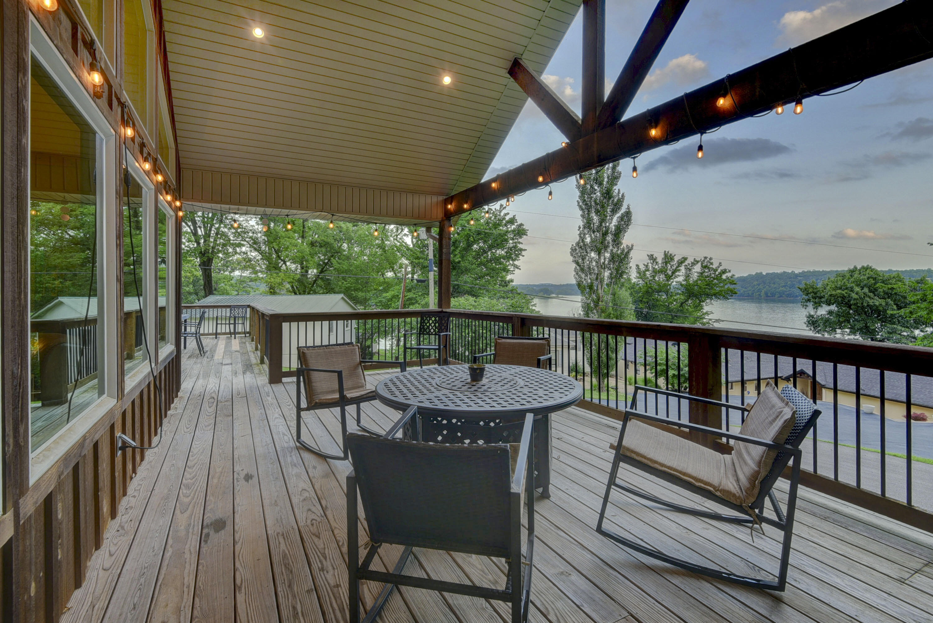 25318 Riverside Lane, Shell Knob, MO 65747