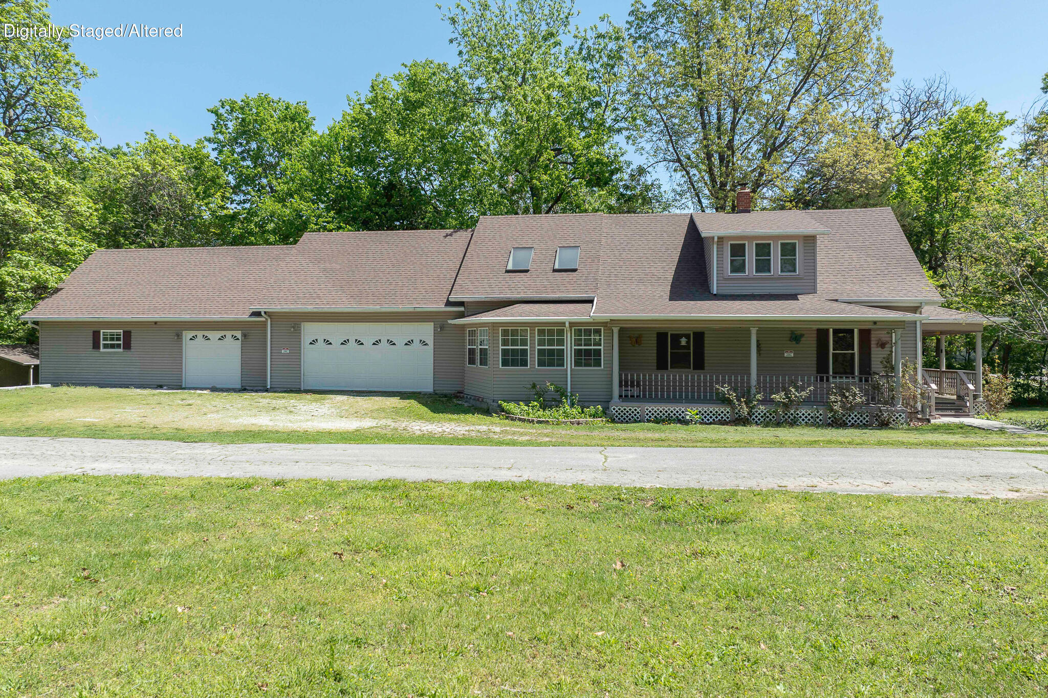 537 W Talmage Street — photo