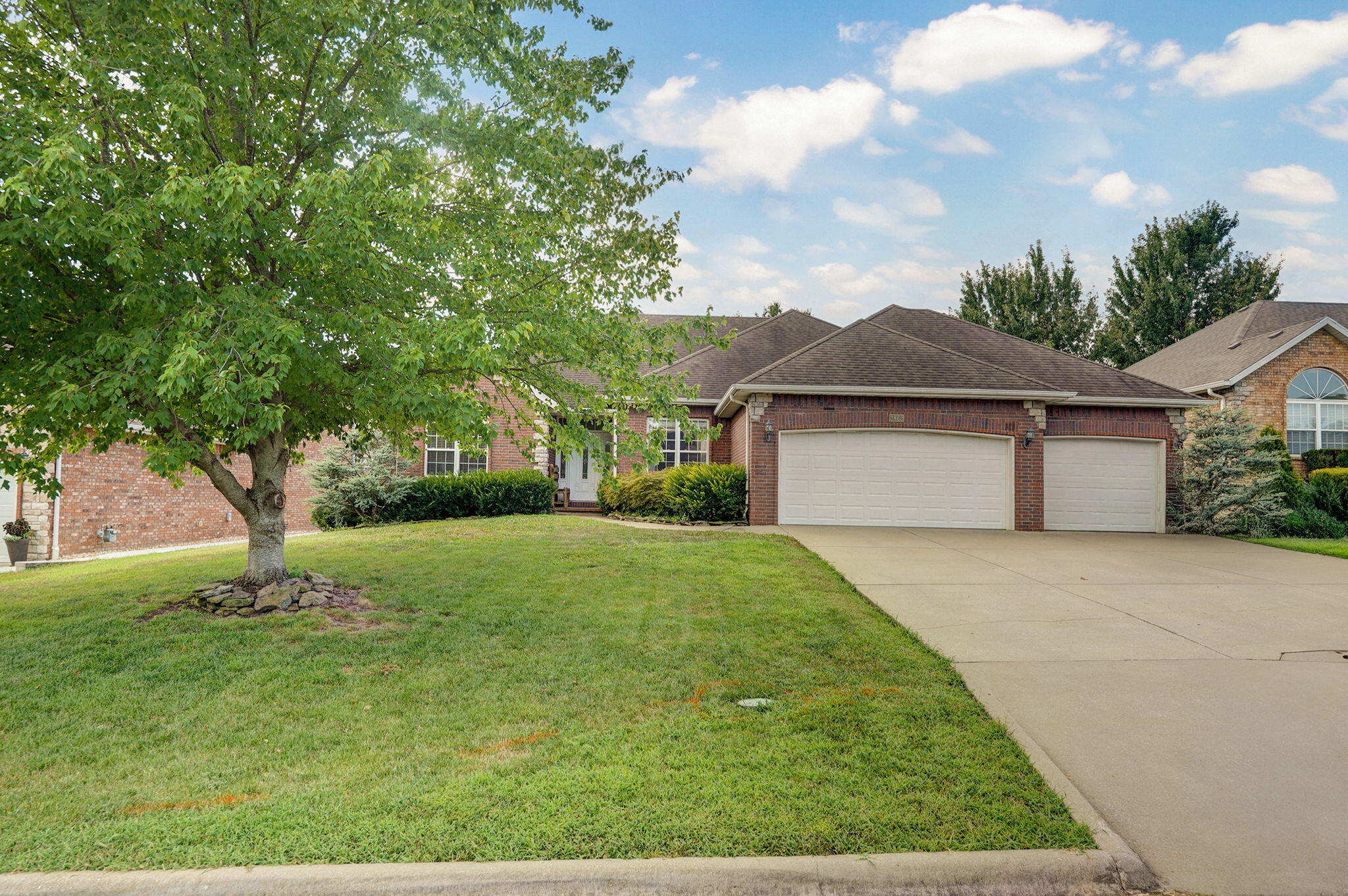 3862 W Vincent Drive — photo