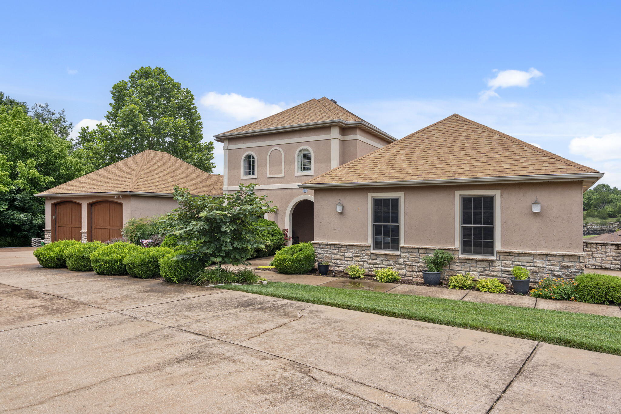135 N Tuscany Drive — photo
