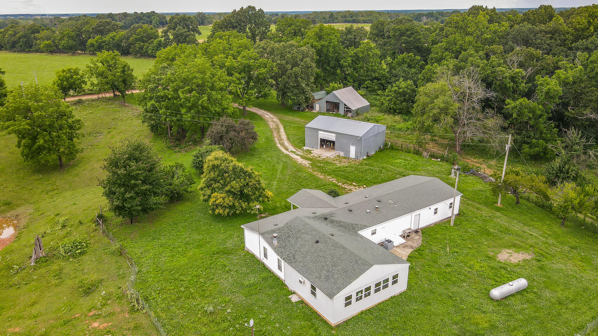 1016 Carnell Road — photo