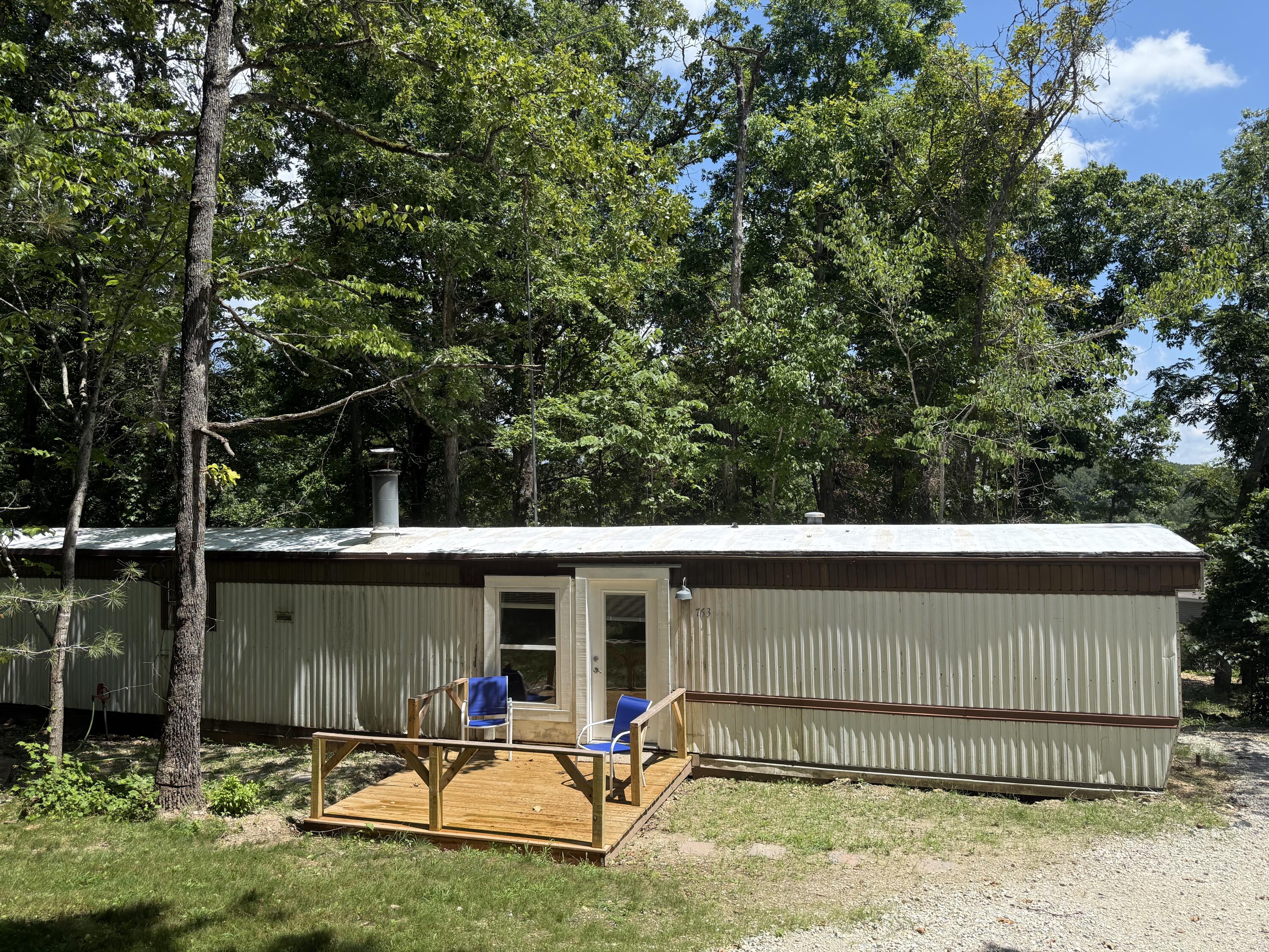 763 Taneycomo Road — photo