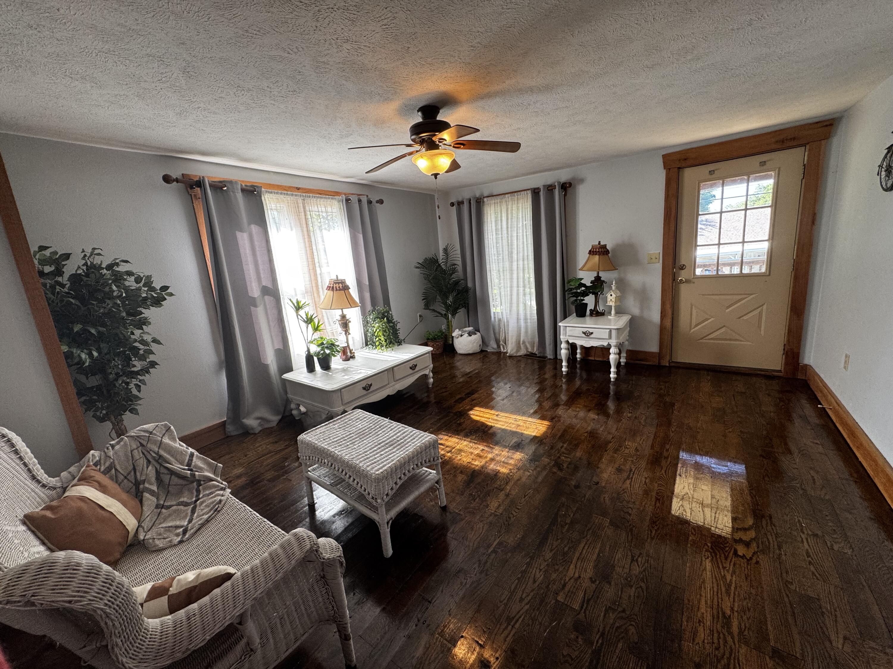713 E Benton Avenue, Ava, MO 65608 — photo 3