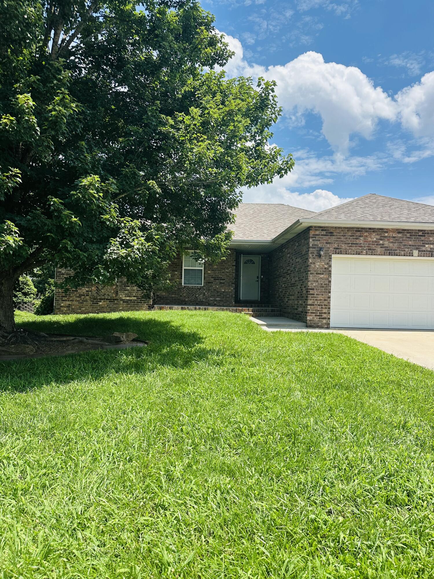 588 Clever Heights Court — photo
