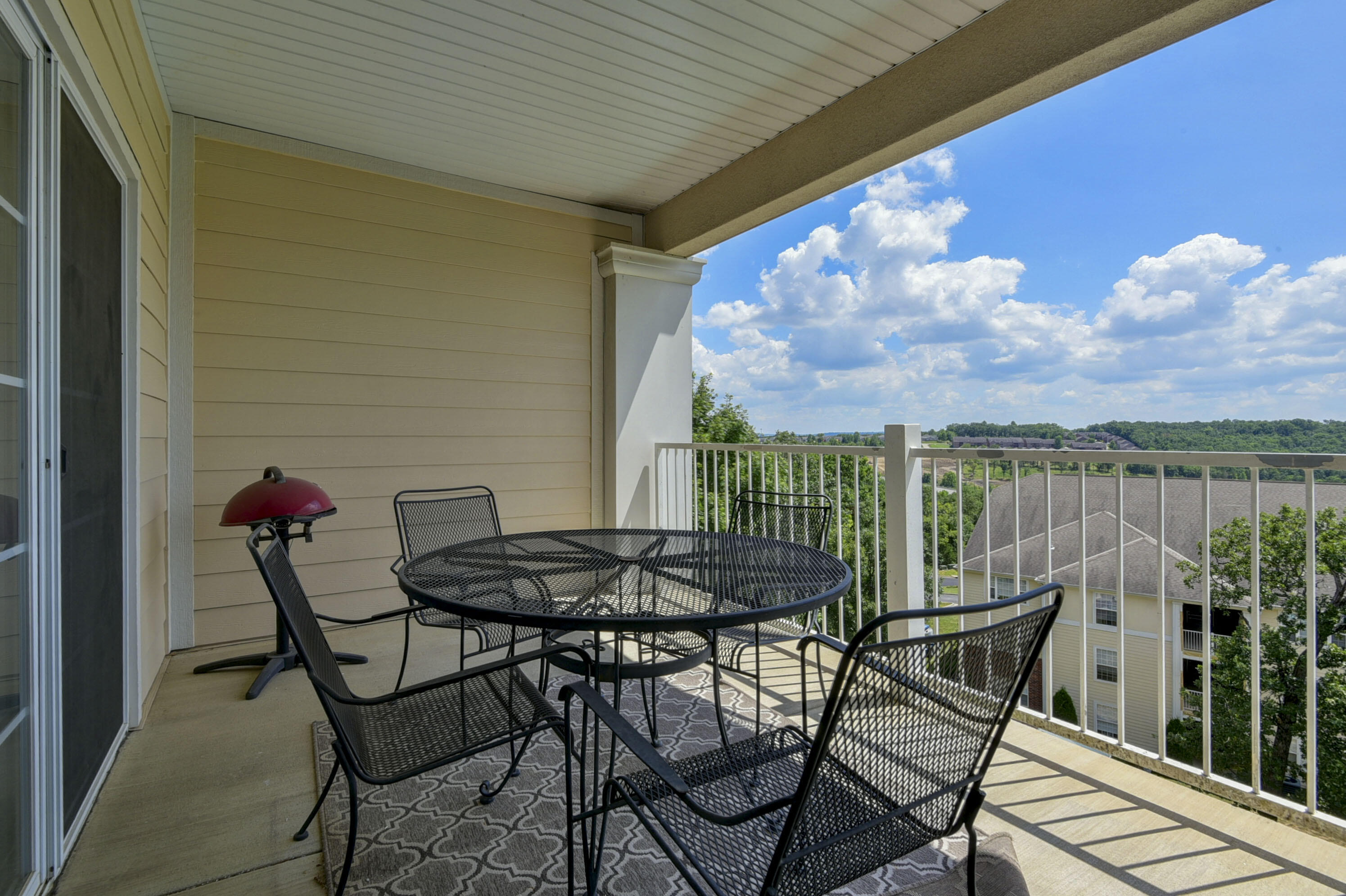 201 Prairie Dunes Drive 1403 — photo