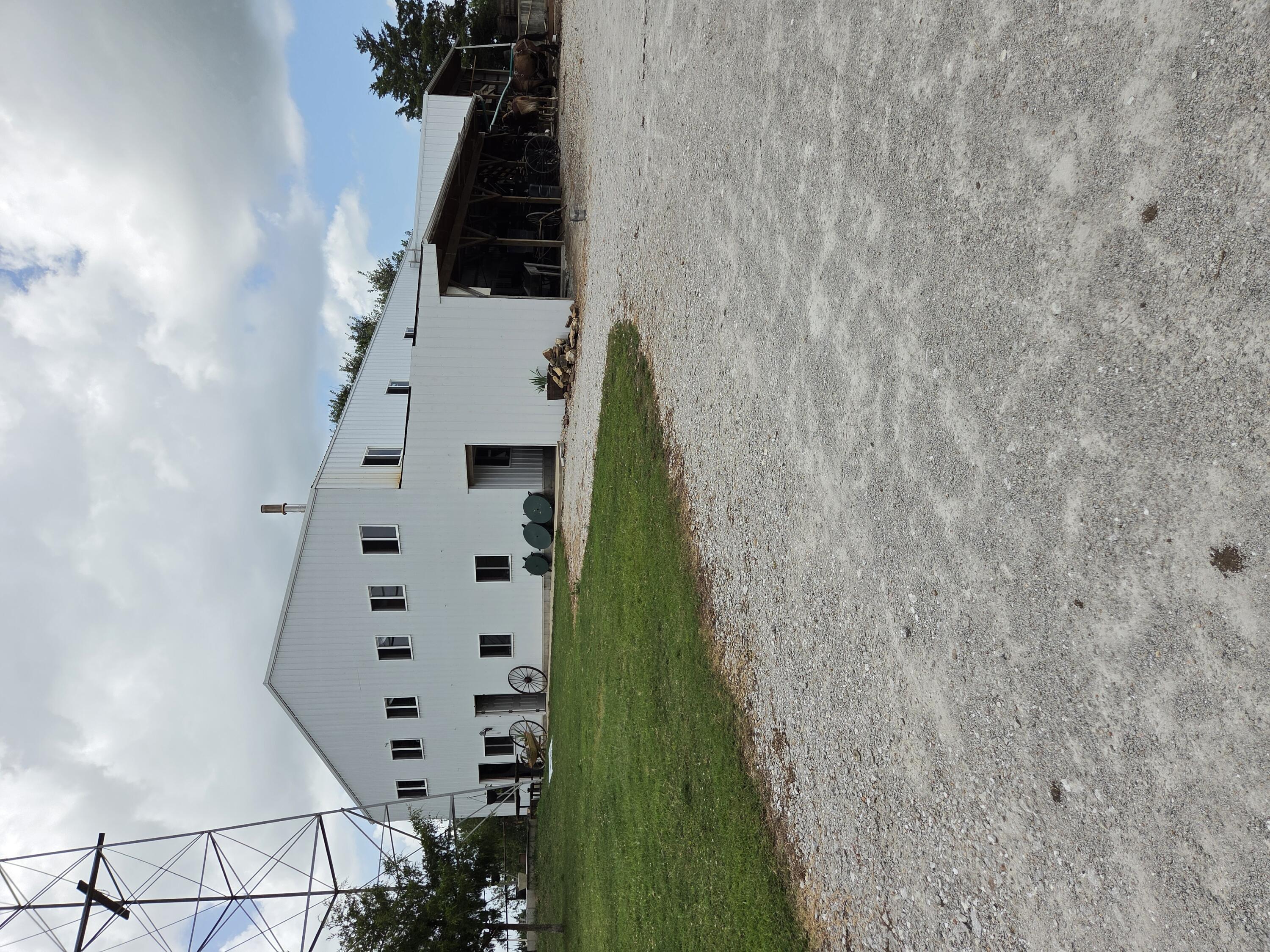 3440 Missouri 83 — photo
